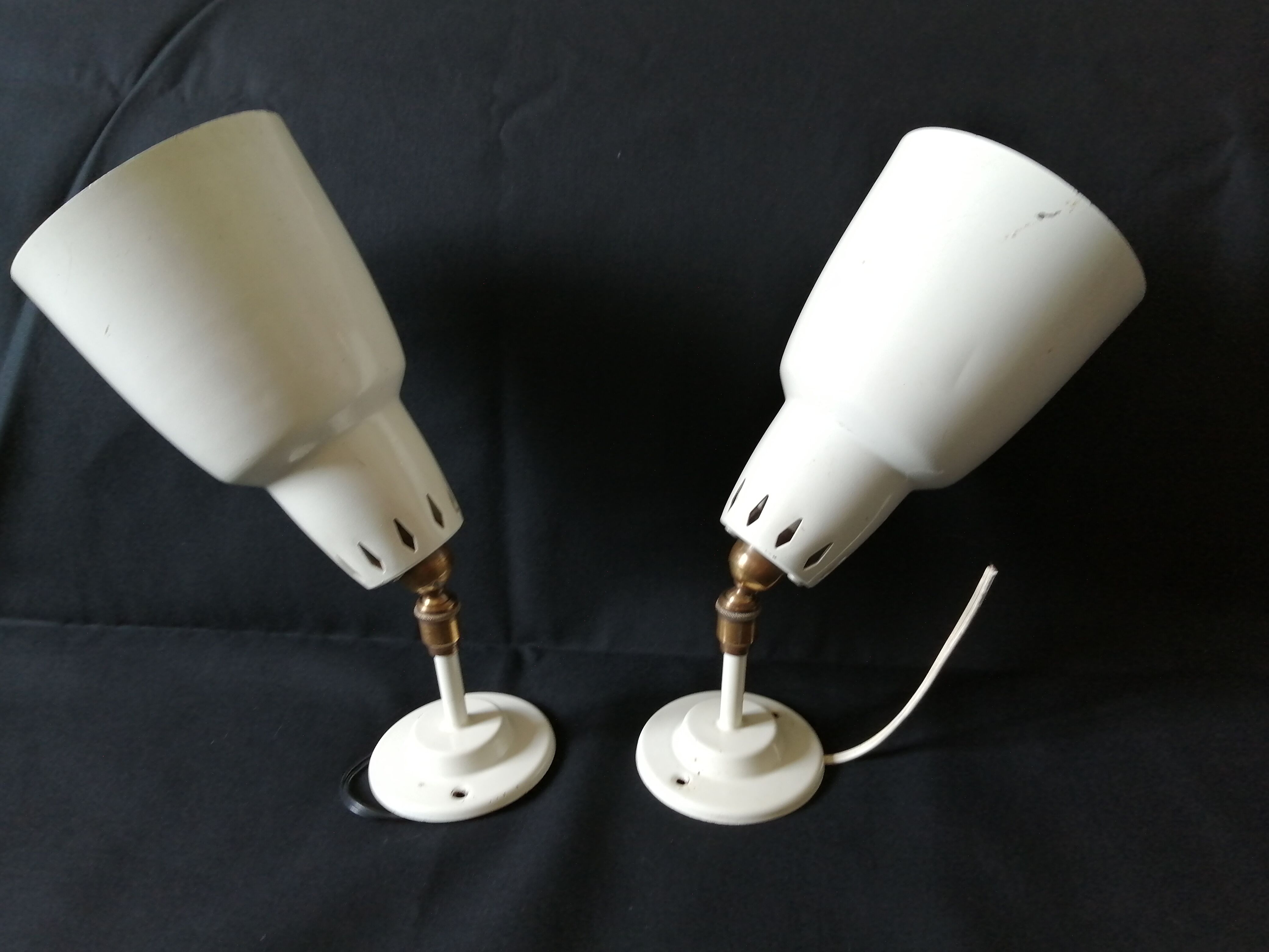 Pair of Stilnovo wall lamps with adjustable brass ball head