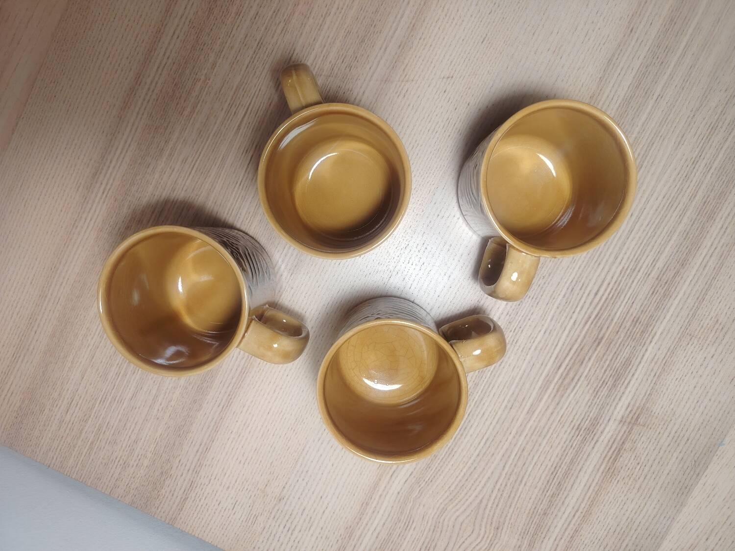 Winchecomb Mugs