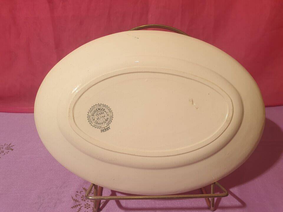 Two oval dishes Boulenger Choisy le Roi Derby Terre de fer