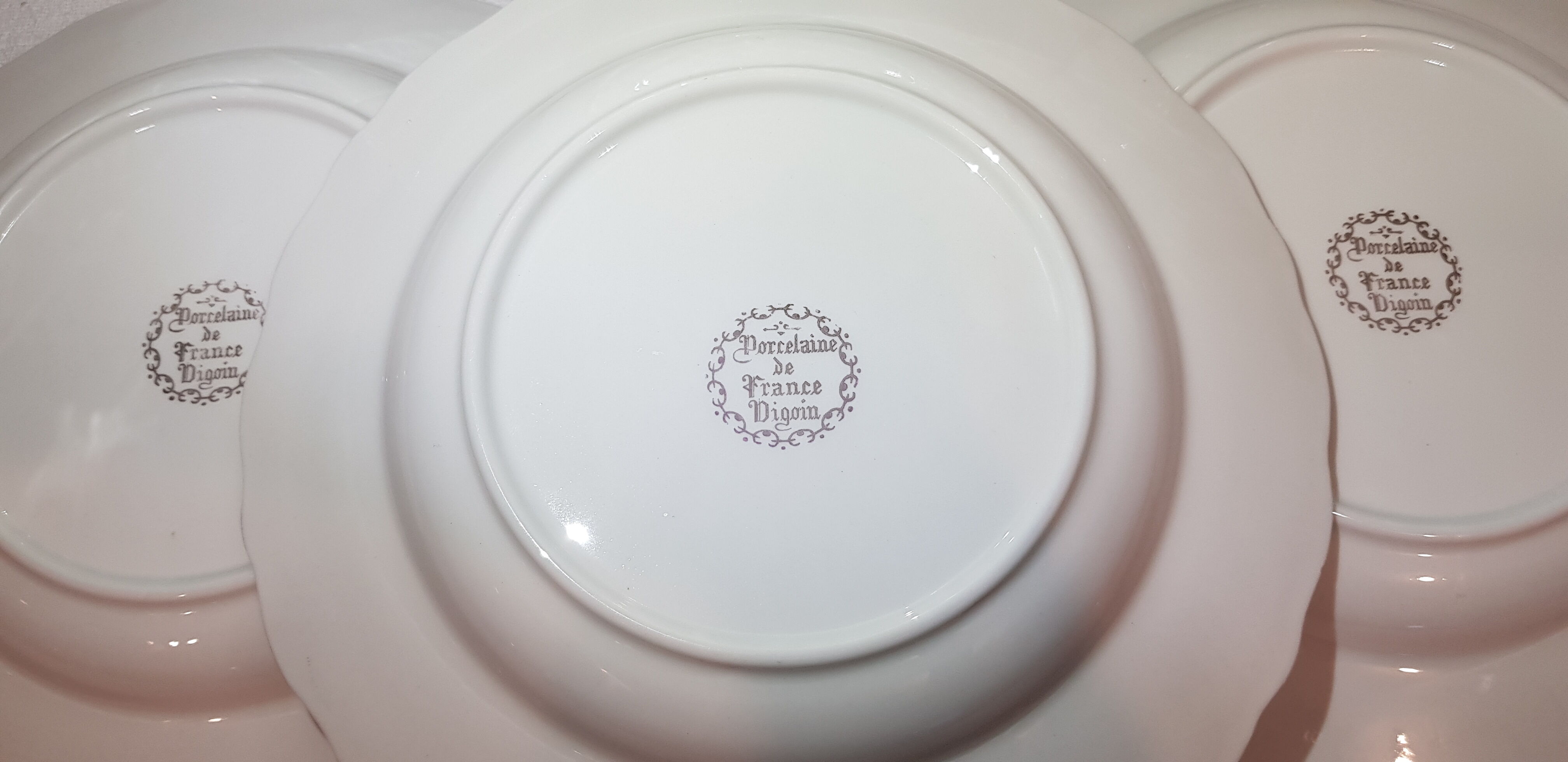 6 Digoin porcelain Fragonard flat plates