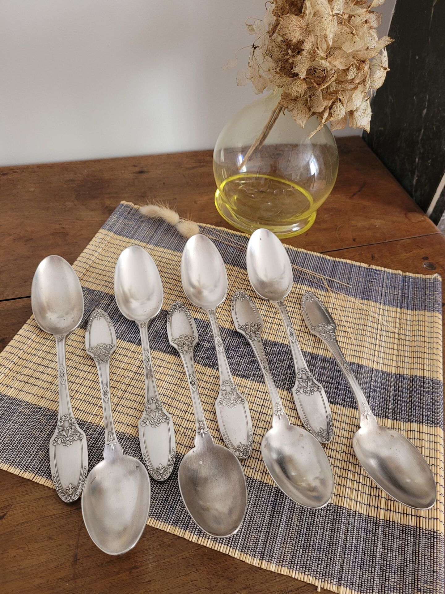 Set of 8 large silver-plated spoons in Boulenger antique style.