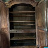 Armoire Louis XV en noyer 18eme
