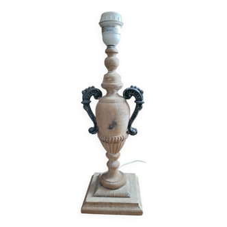 Pied de lampe