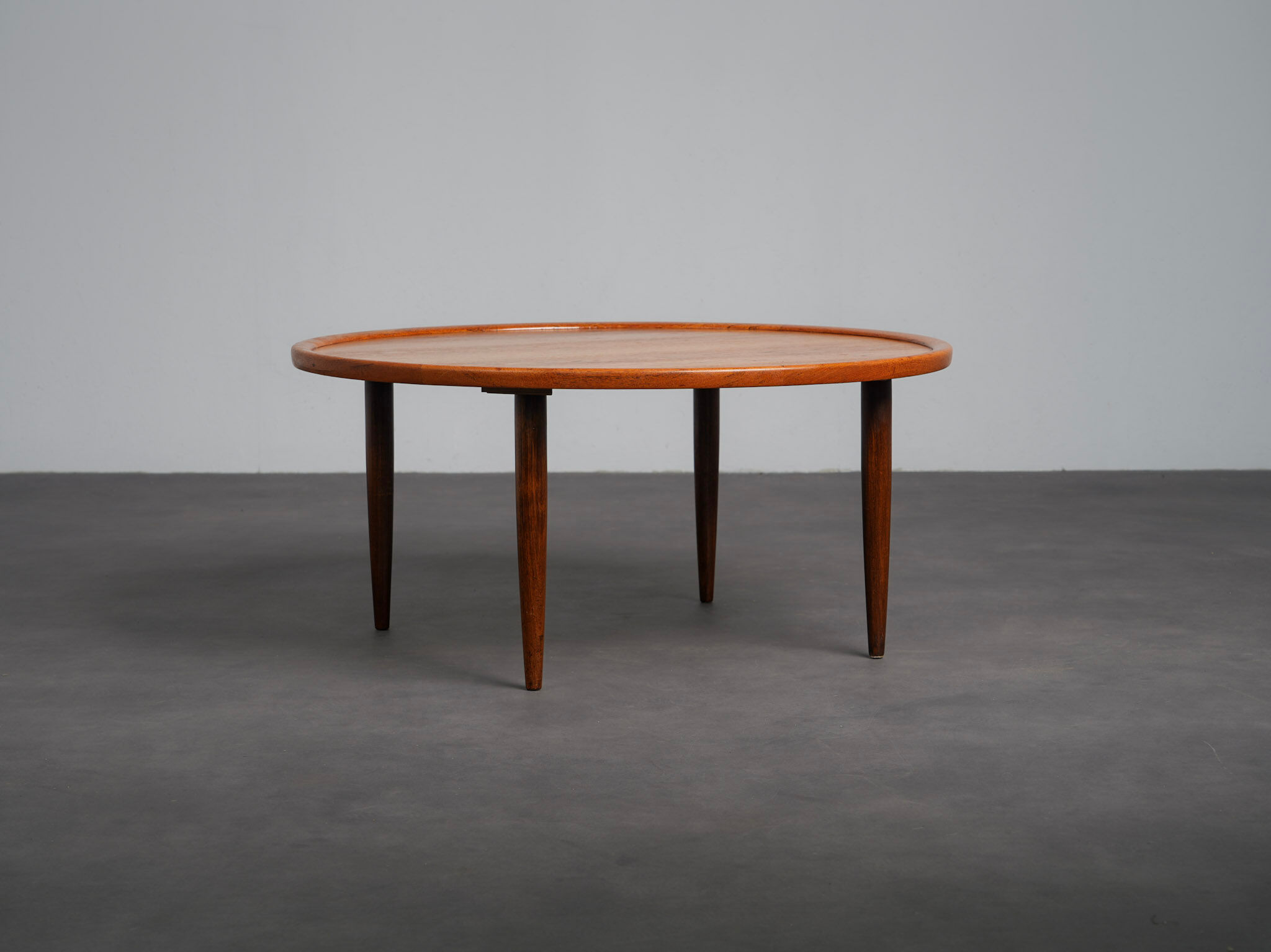 Table basse ronde en teck moderne scandinave, Danemark, années 1960