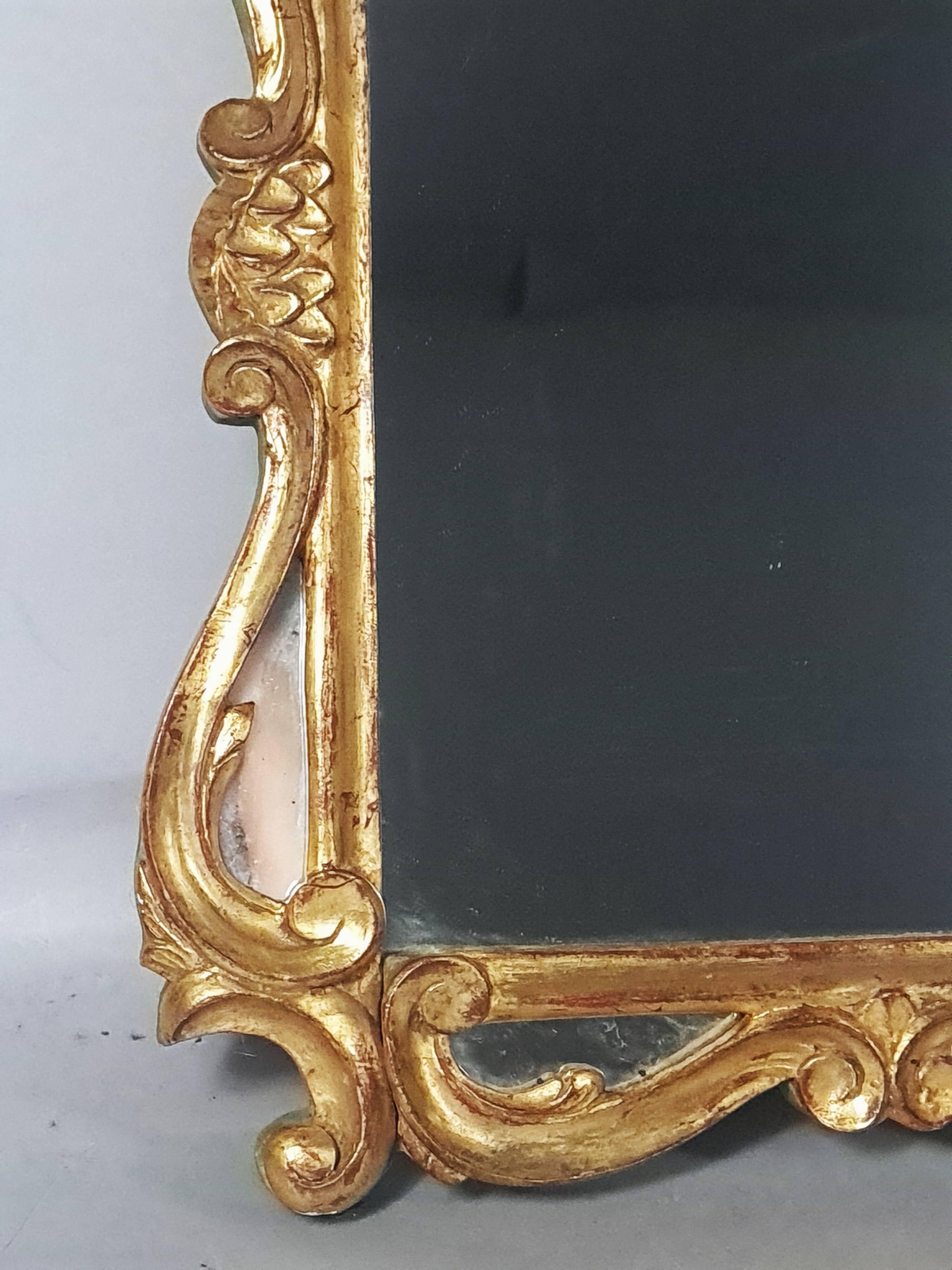 Antique mirror with carved wooden frame and original gilding, 53x37 cm, SD207.