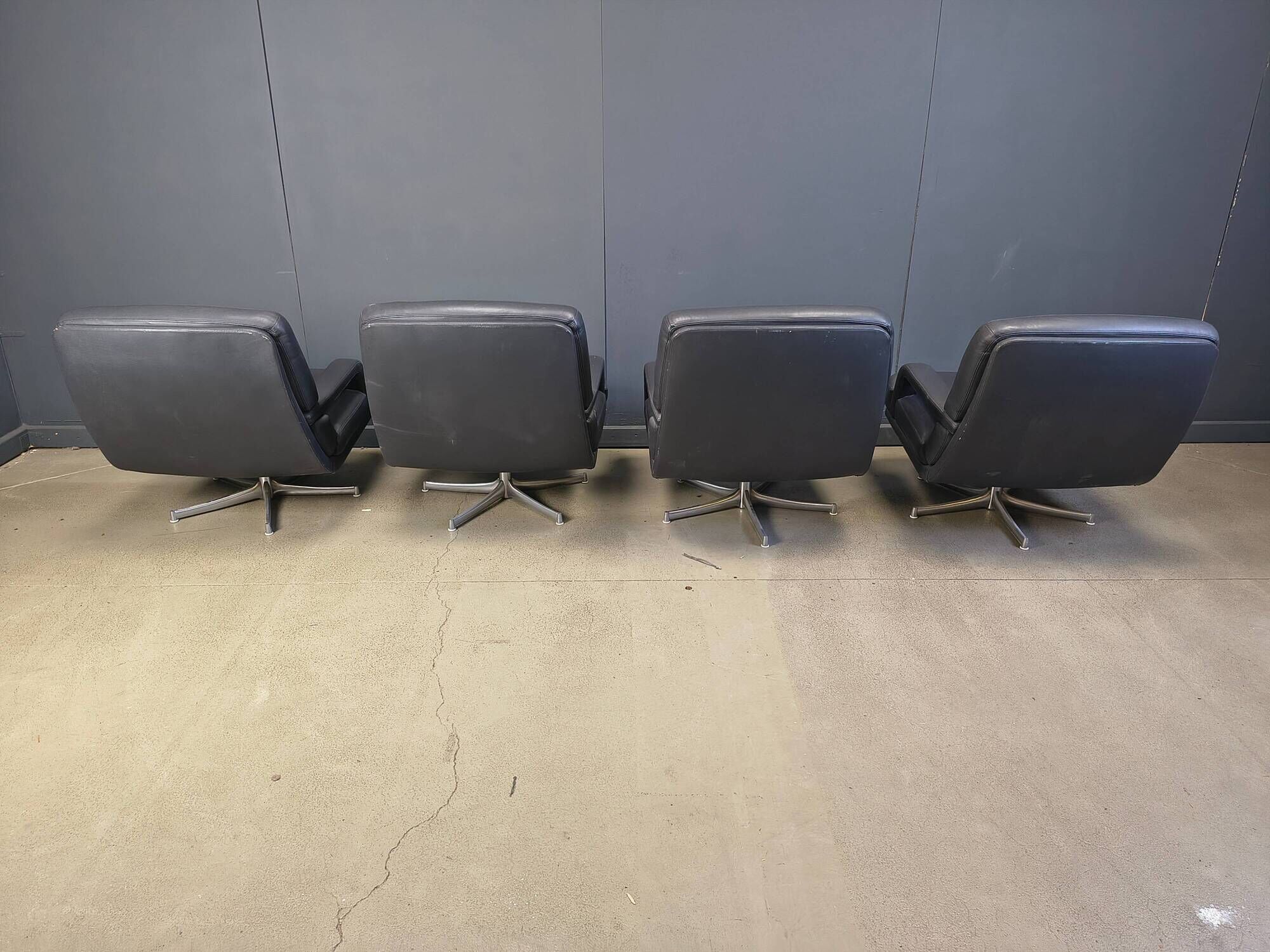 Set of 4 swivel chairs by Bernd Munzebrock for Walter Knoll, 1970s
