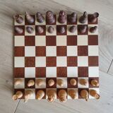Lardy rollable chess game