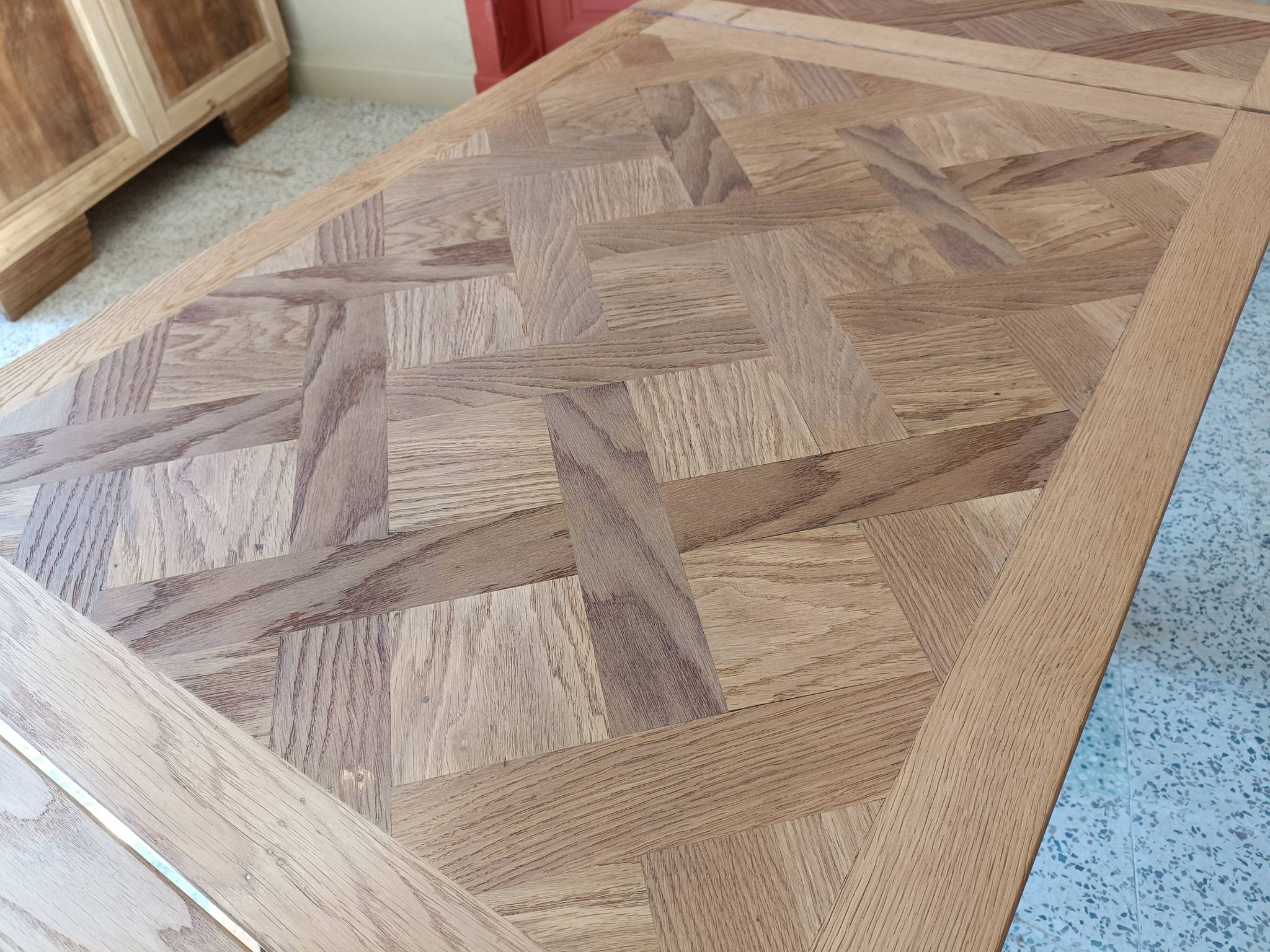 Table avec rallonges intégrées rénovée