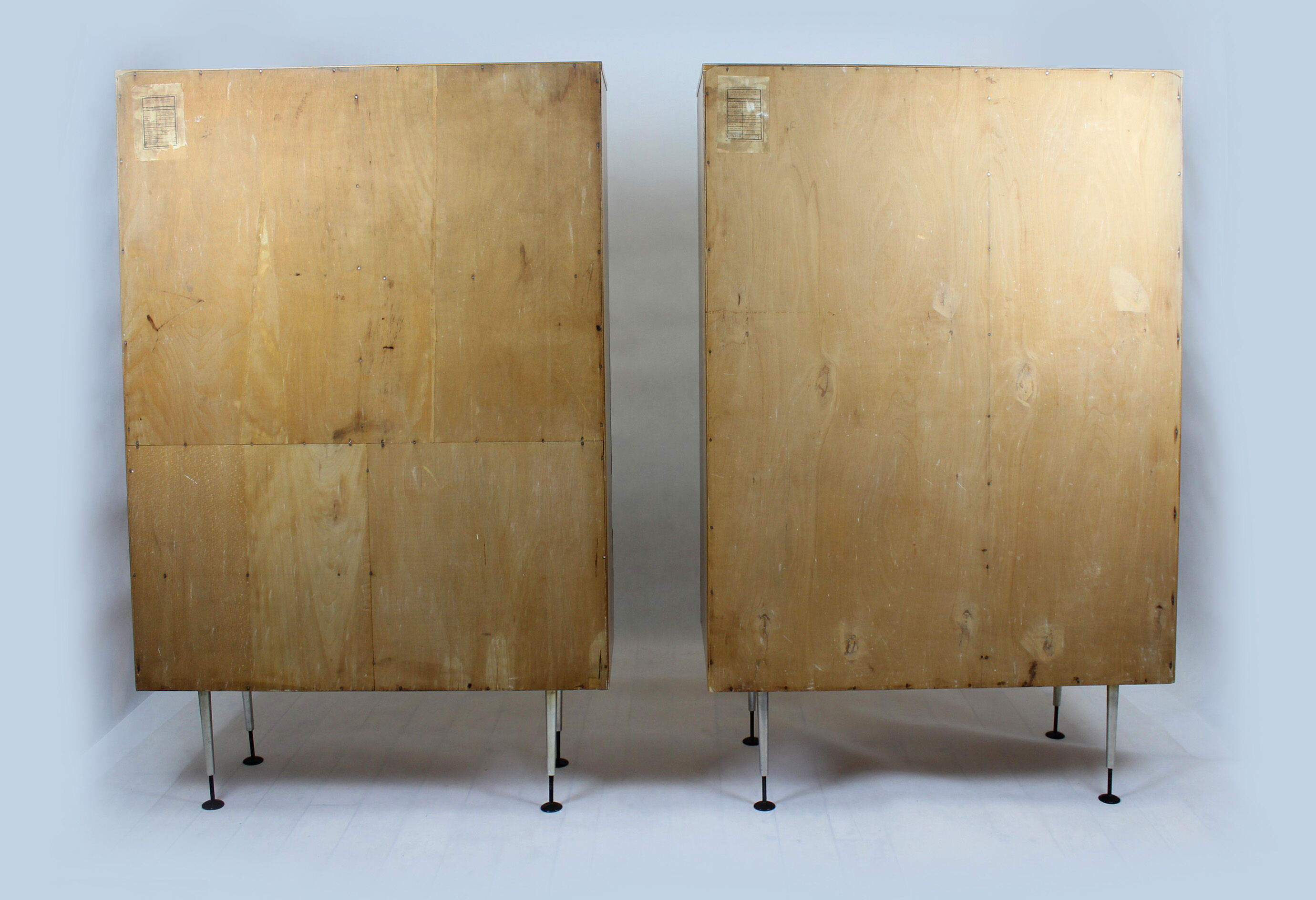 Armoires en frêne par Jitona en 1965