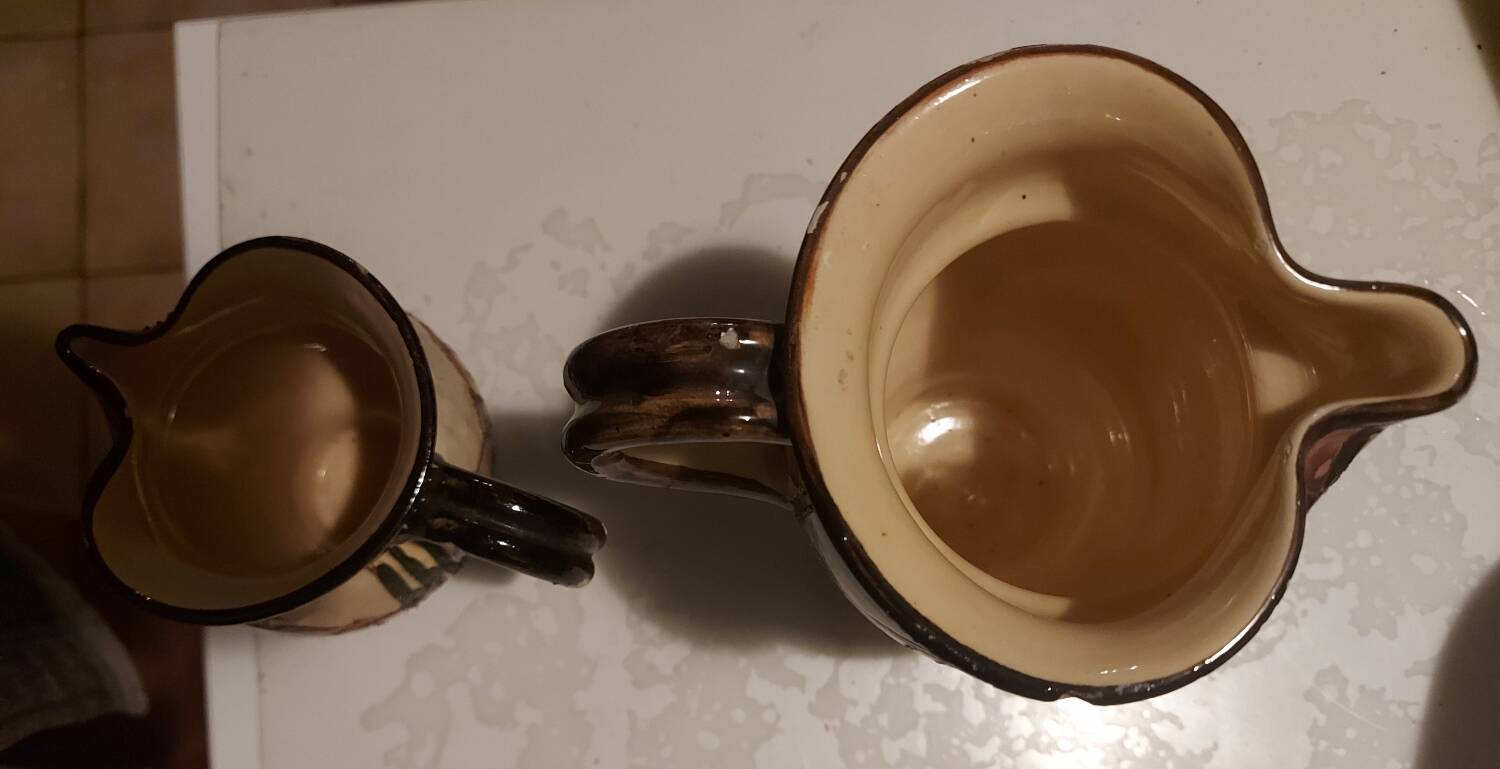 2 earthenware jugs from Lugano