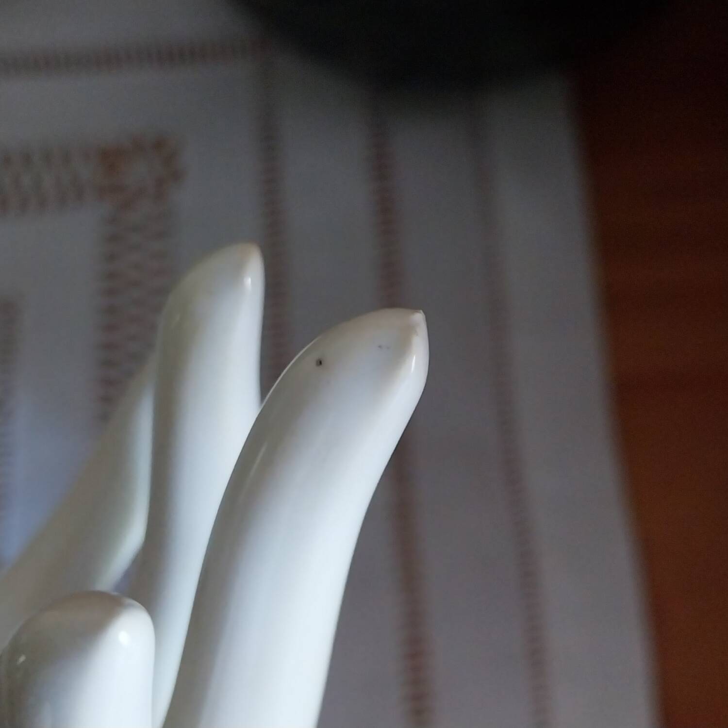 Vintage hand-shaped soliflore ring sizer