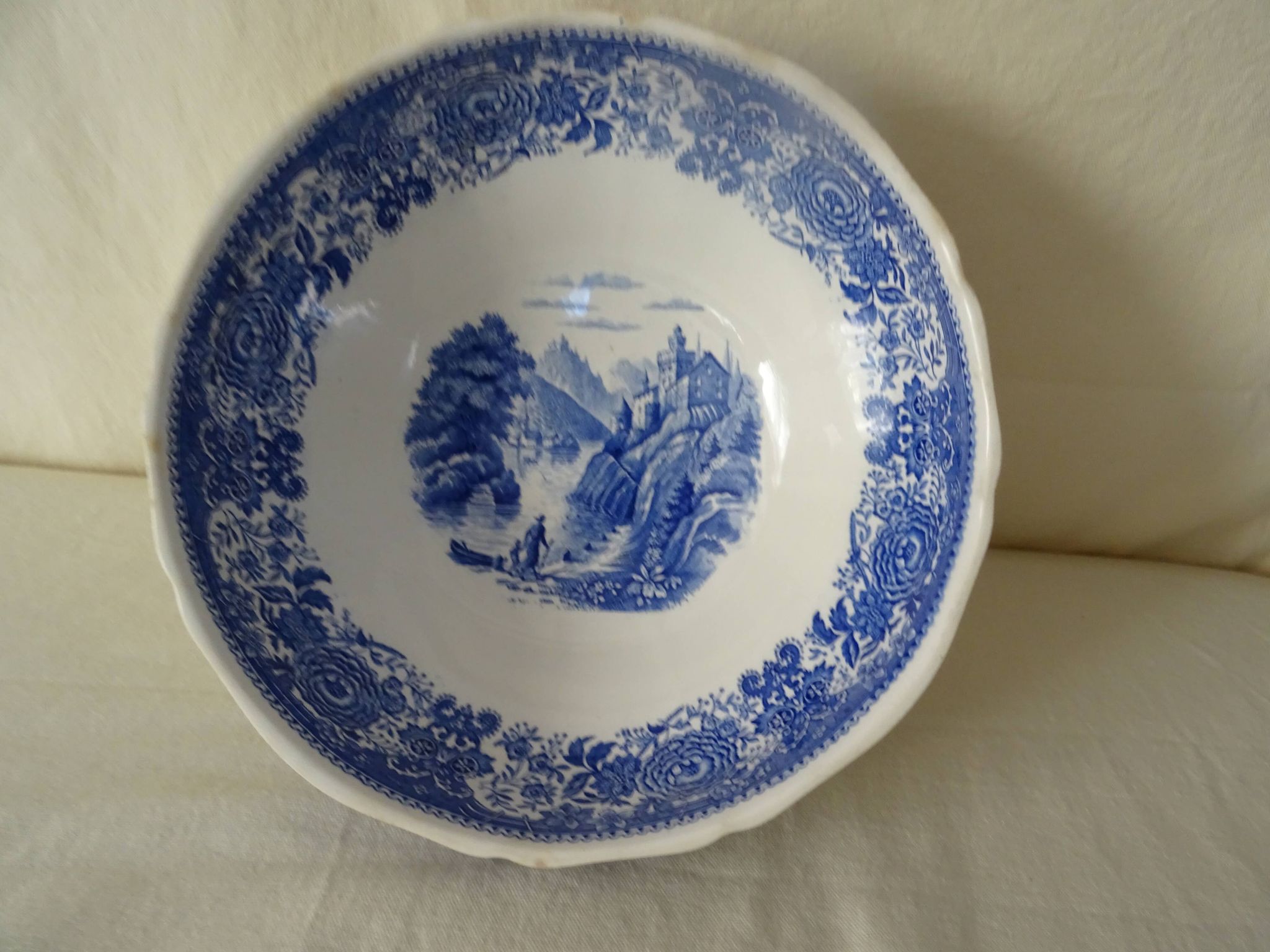 Large salad bowl dish Villeroy & Boch antique earthenware 374112 Burgenland Blue