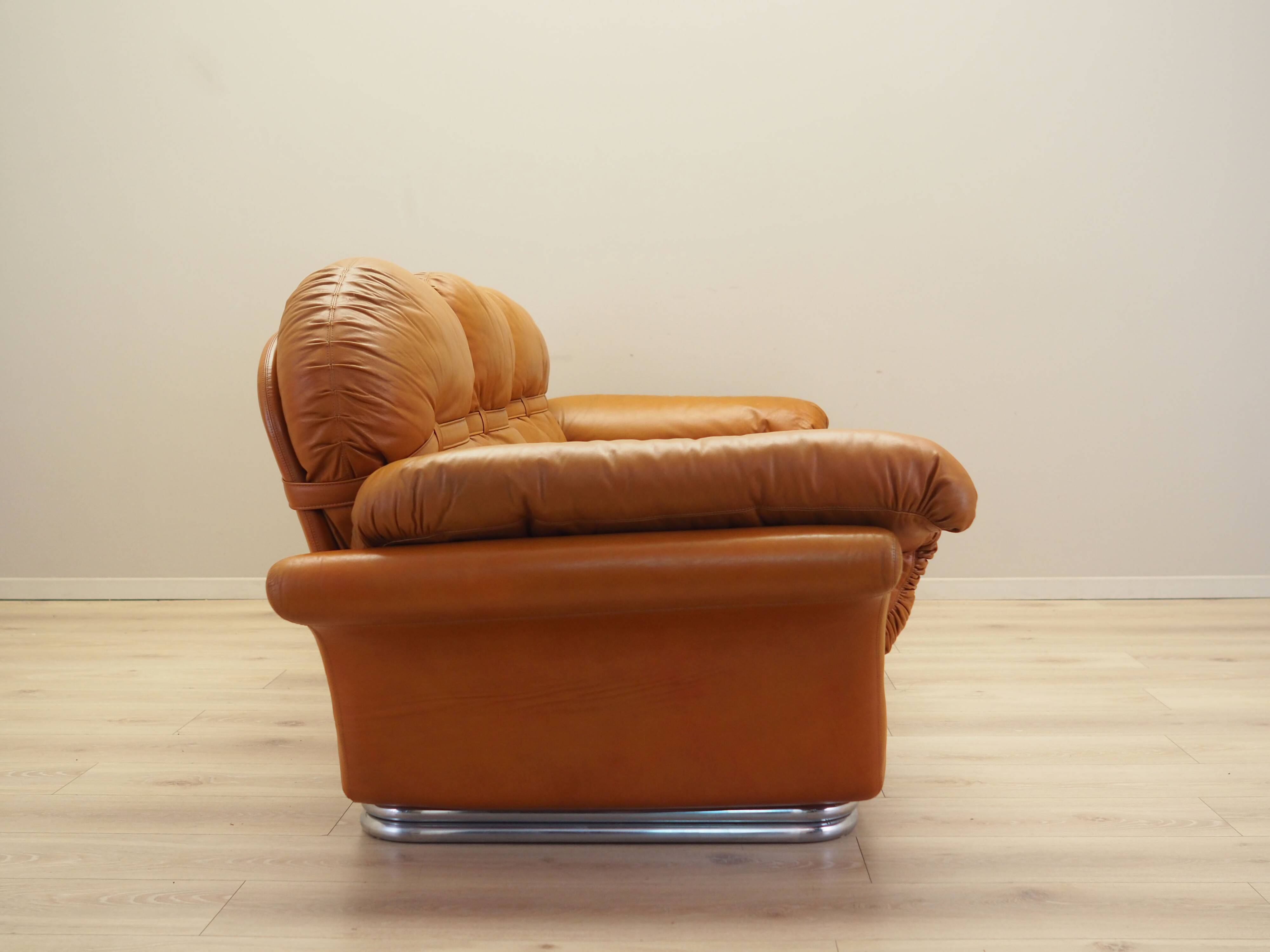 Orange leather sofa, Space Age design, 1960s, production: Italy