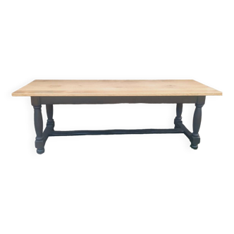 Oak farm table