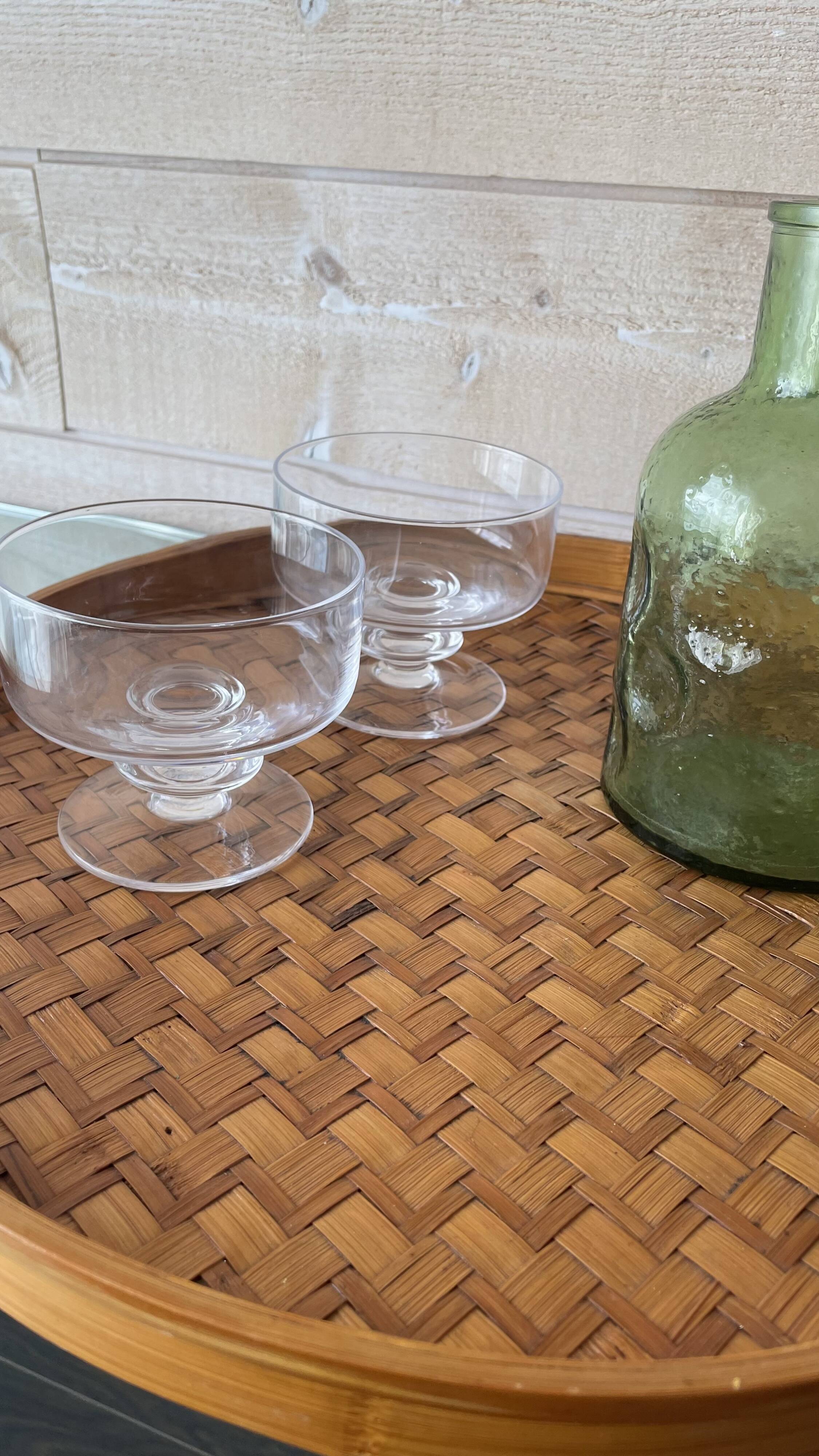 Round serving tray in vintage bamboo