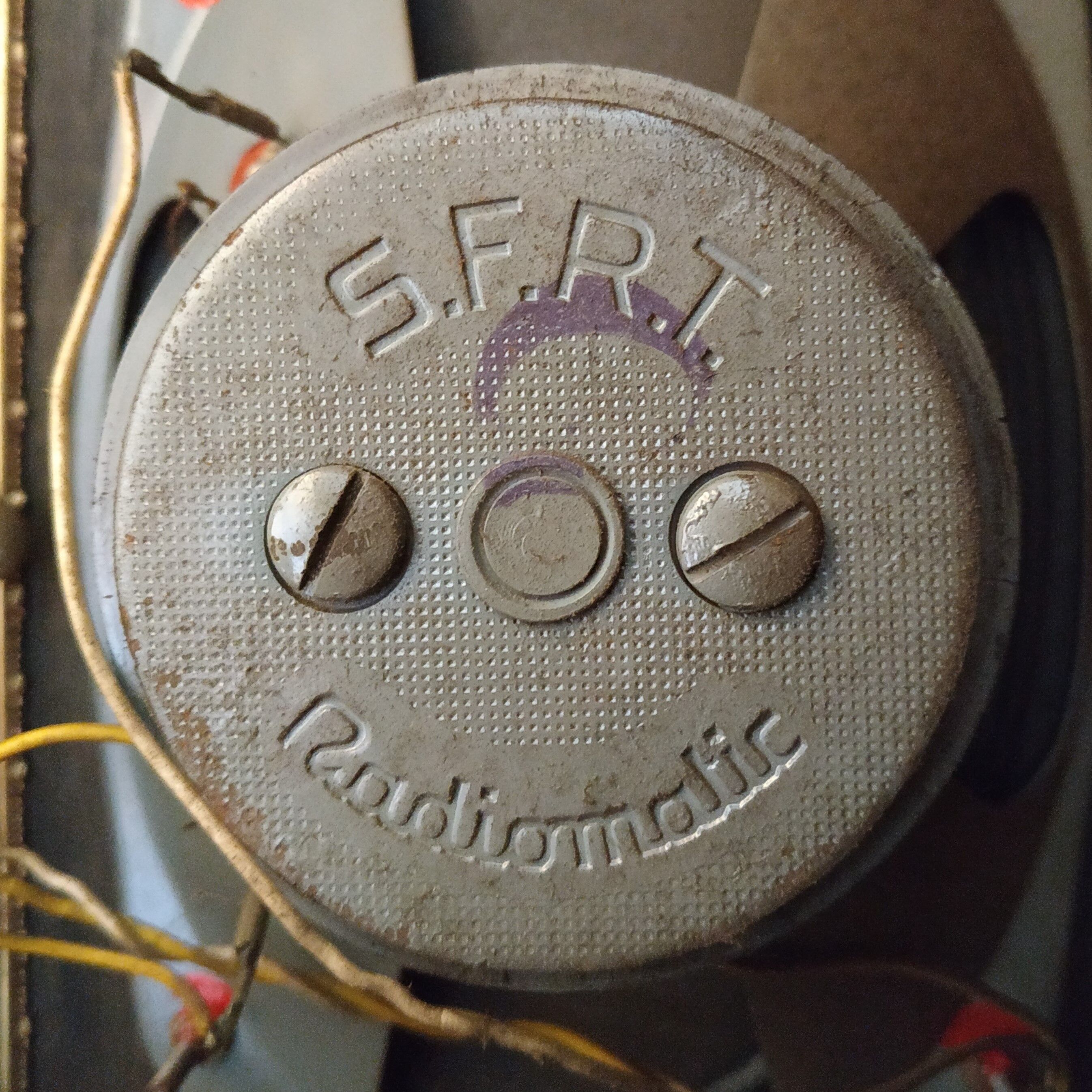 Radio tsf Point blue model alma (A856) of 1961