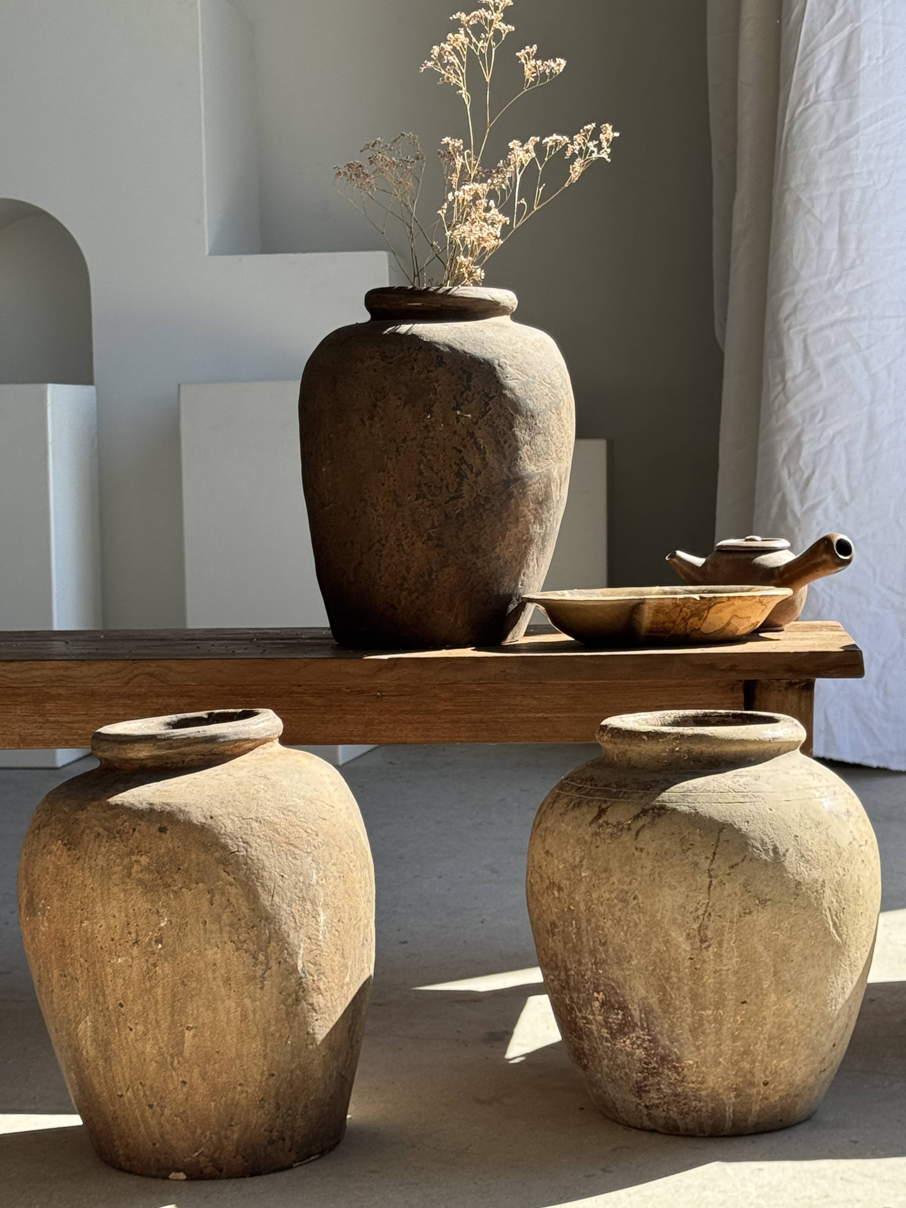 Vase de Borneo en terre cuite brun (1) H35 D23