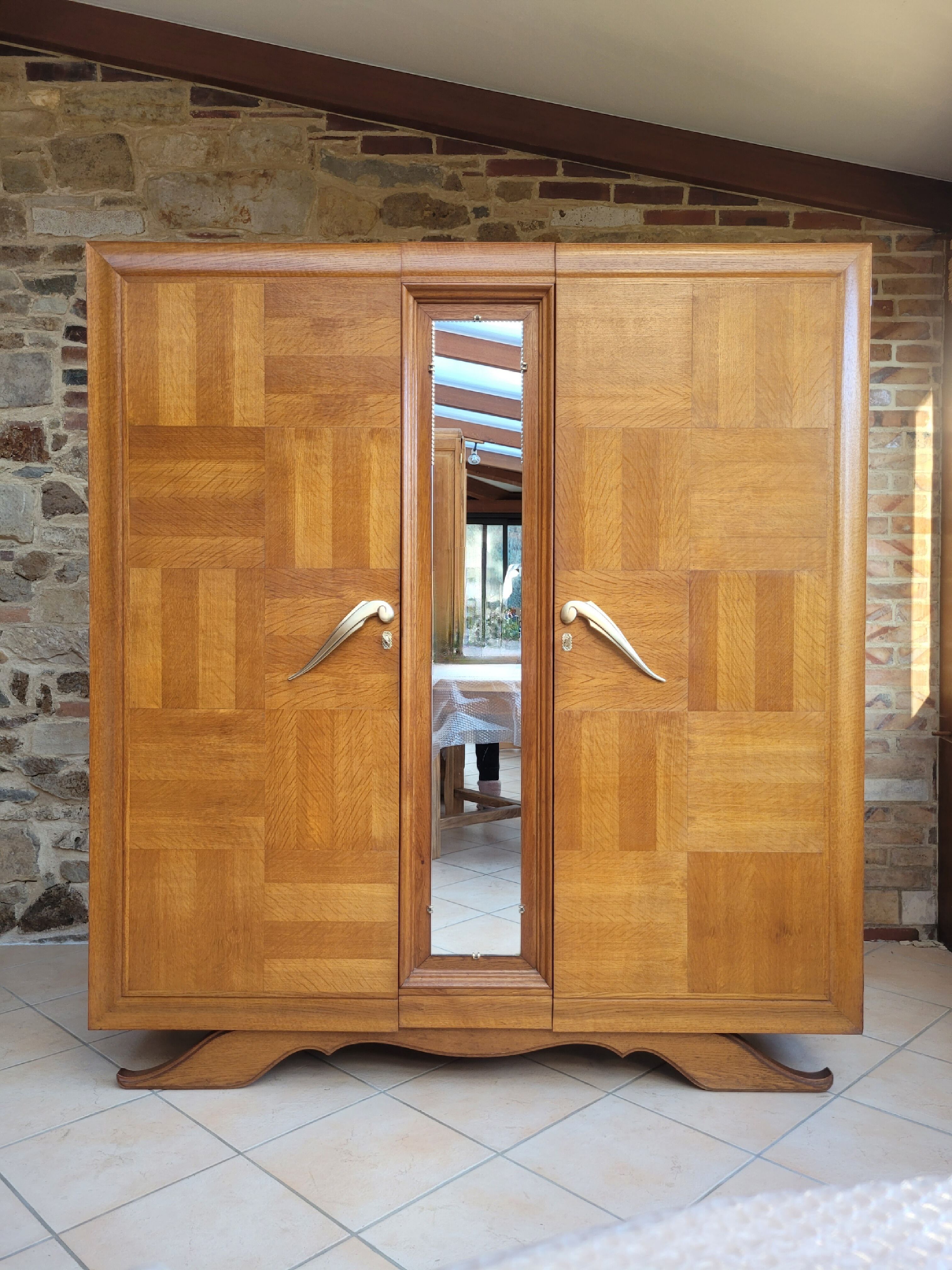 Armoire vintage art déco