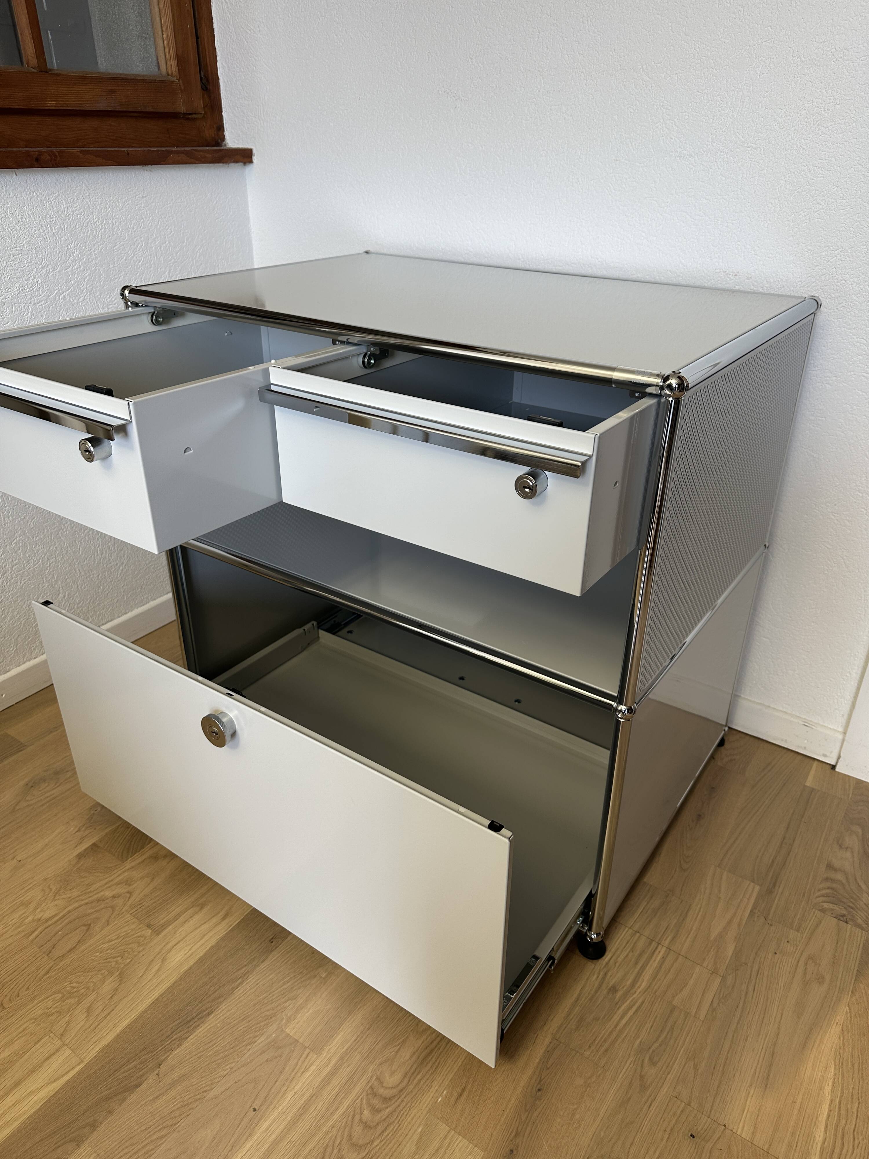 USM Haller chest of drawers in light grey