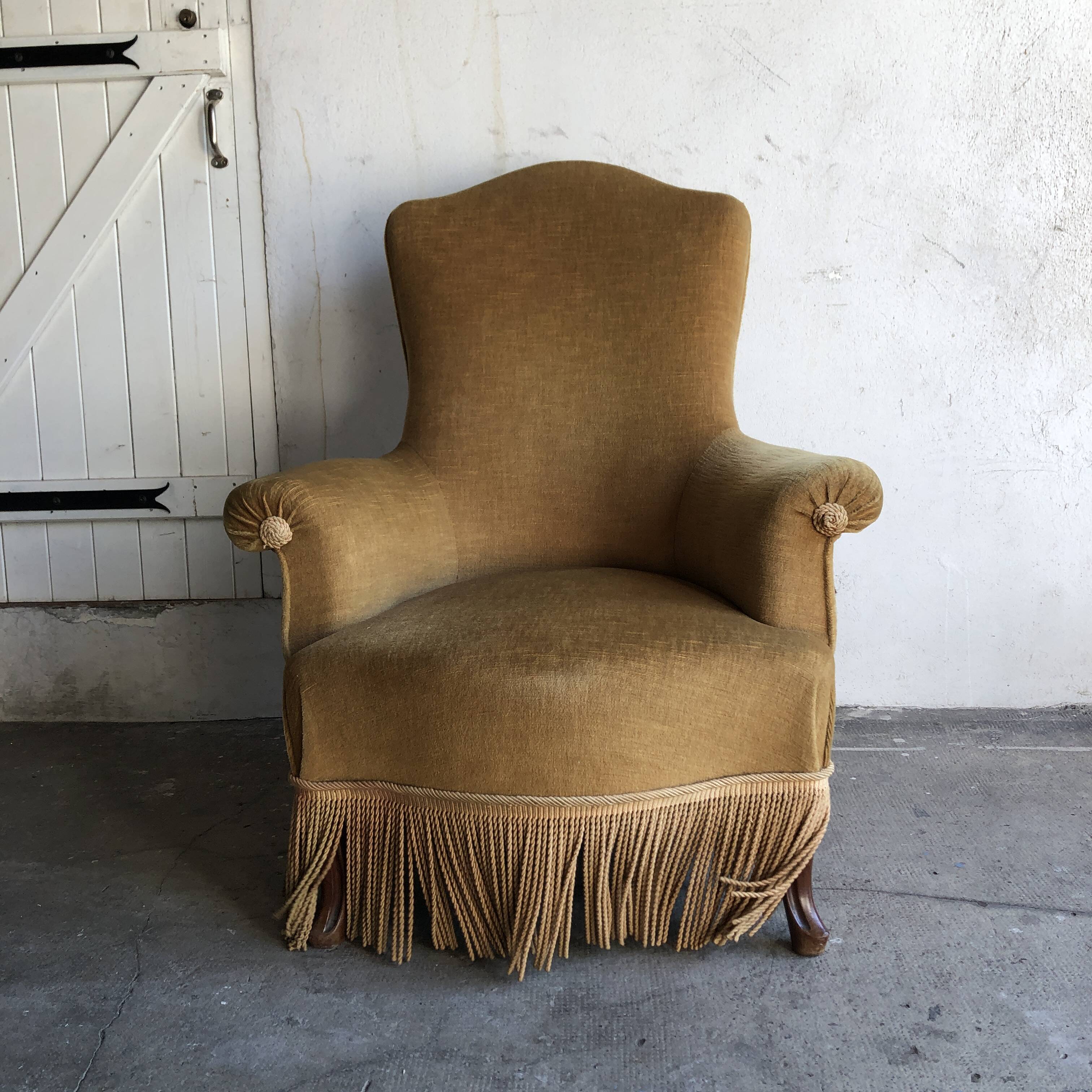 Toad chair