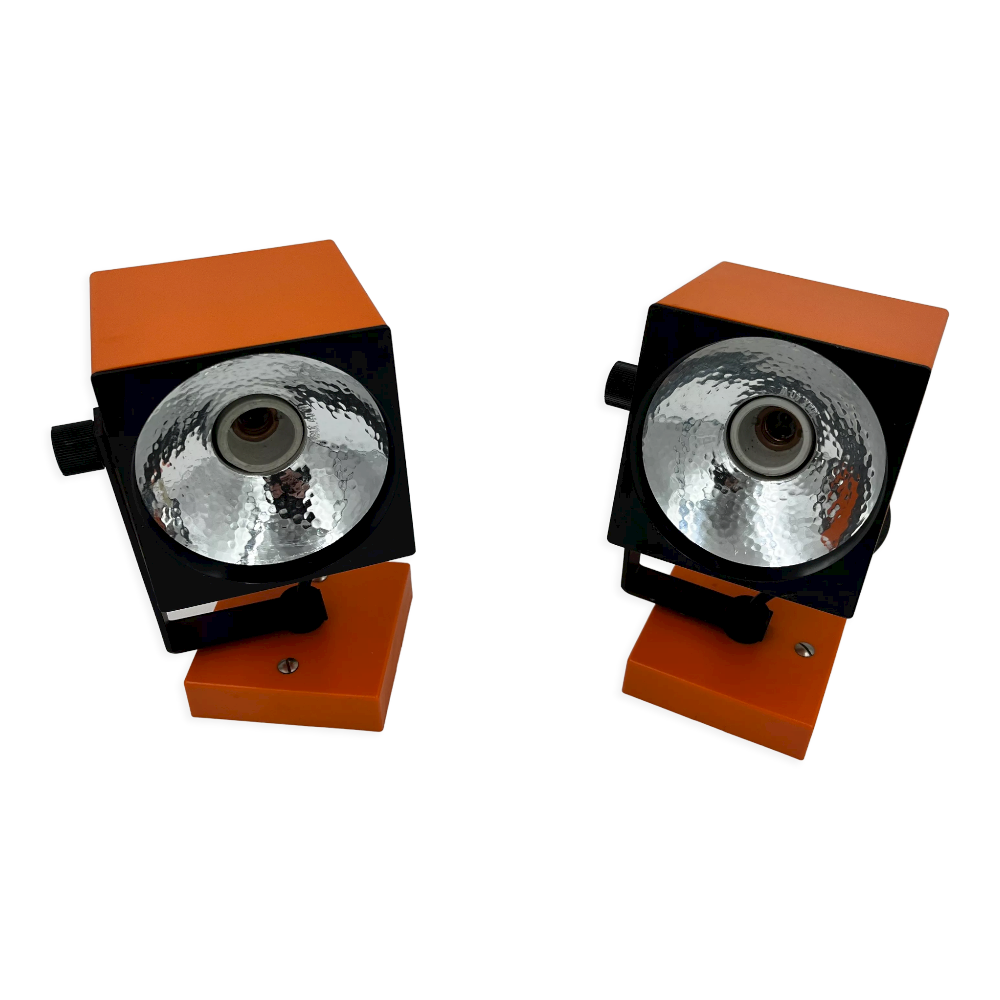 Set of two orange spots Philips NCS 109