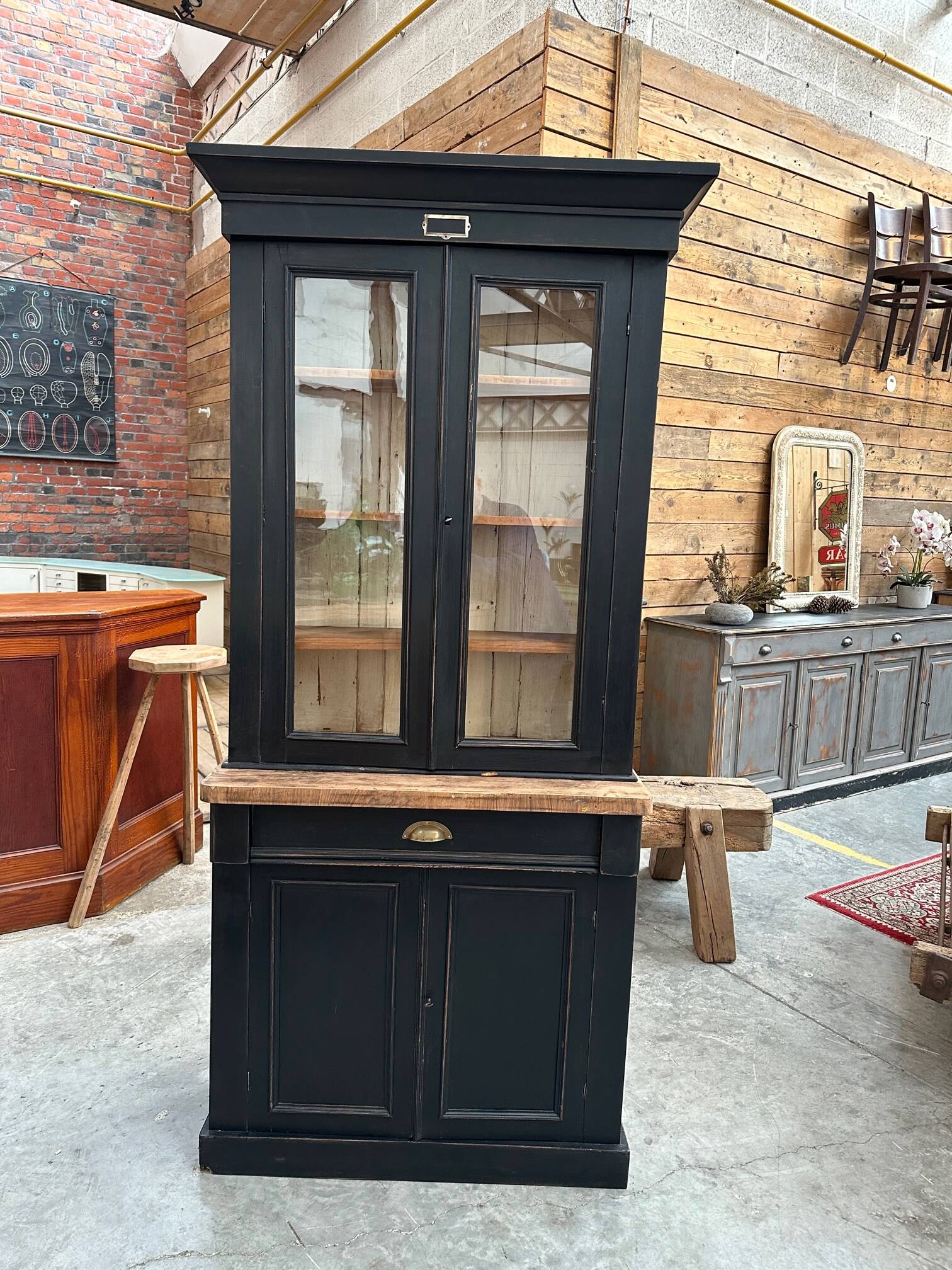 Small showcase early 20th century