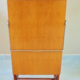 Valet de chambre en bois, signé Fratelli Reguitti, années 60, sur roulettes