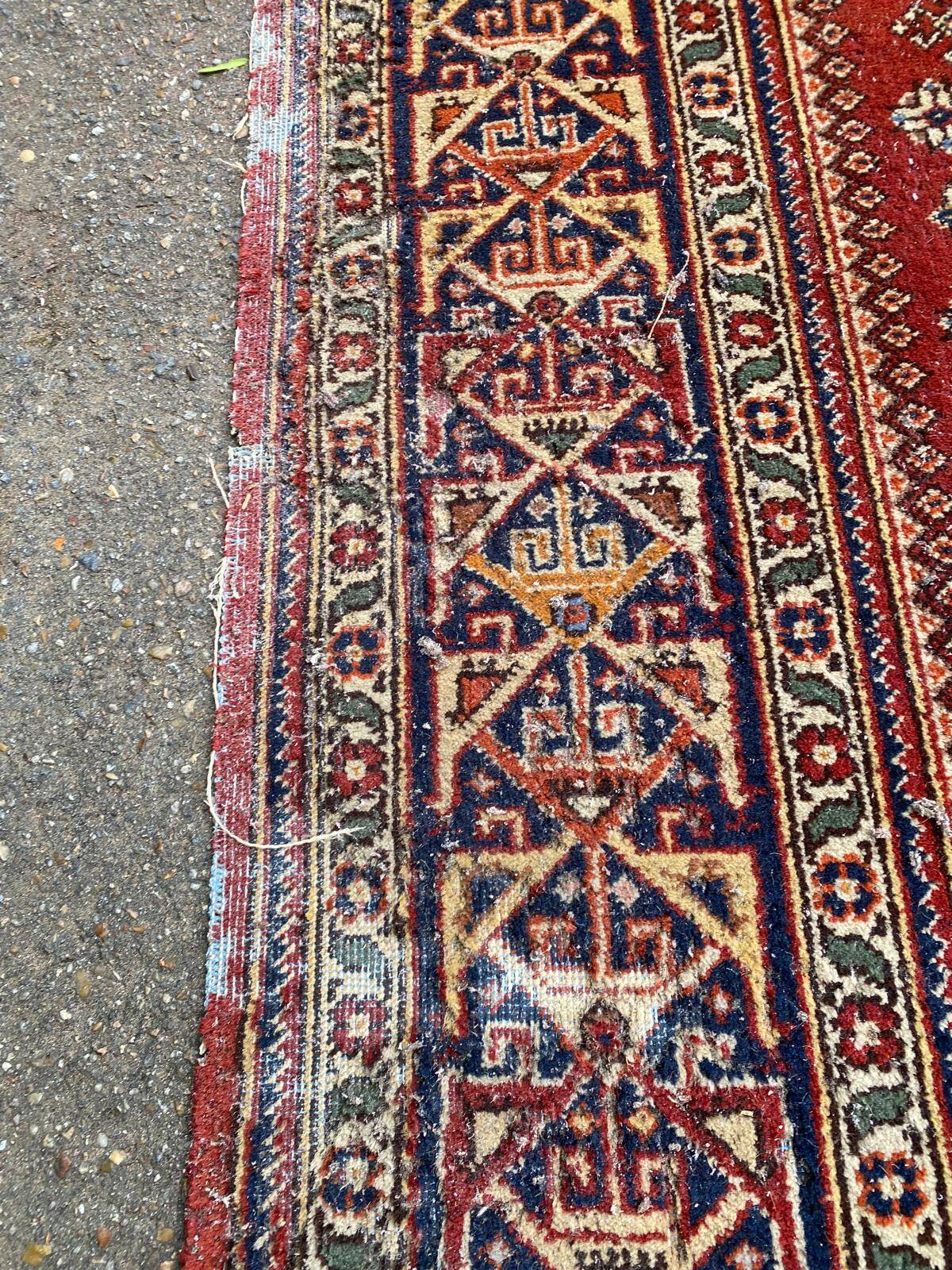 Burgundy wool Persian rug from Romania 200x300cm