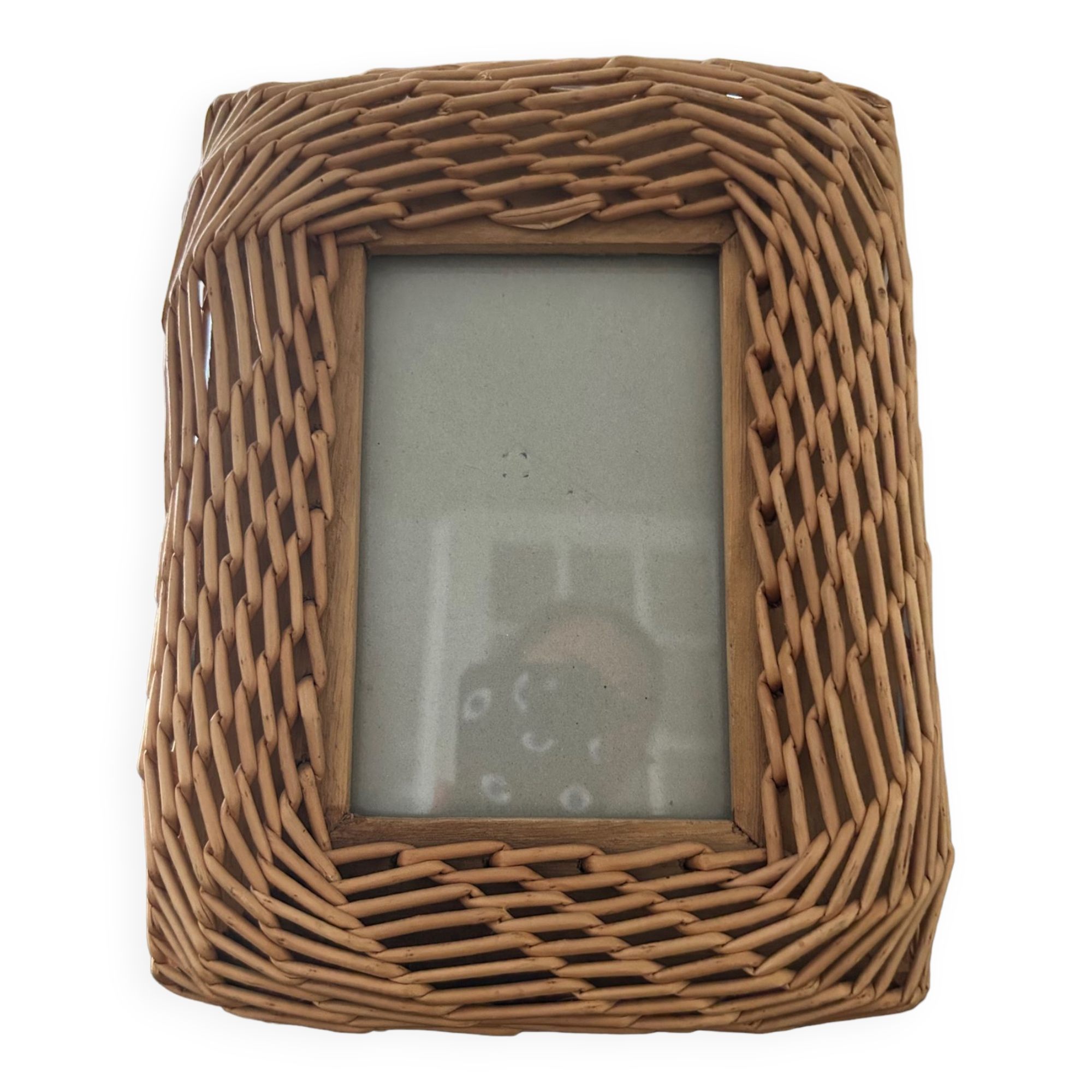 Wicker photo frame