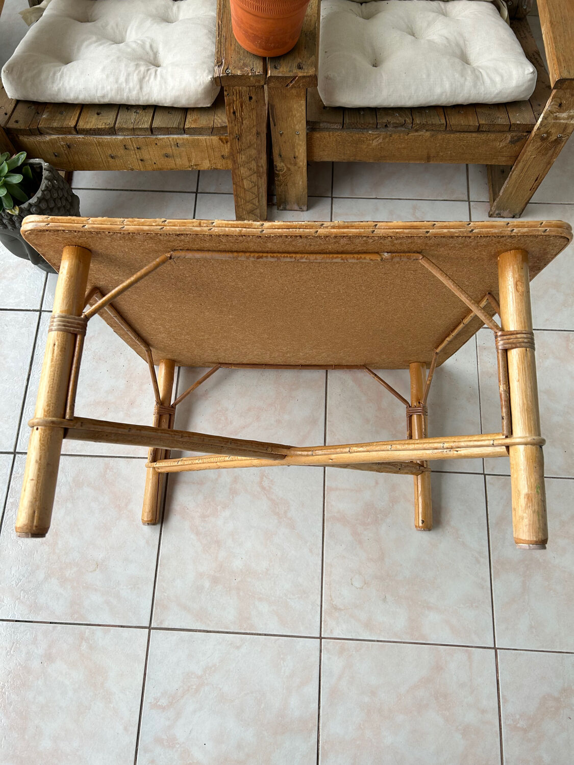Square rattan coffee table - 67 cm