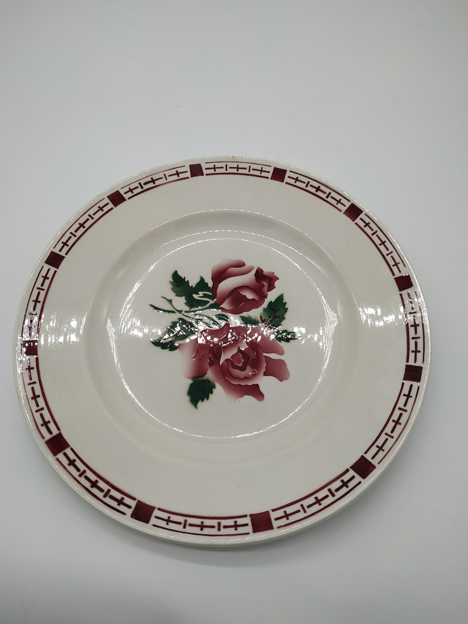 Pair of ceramic dishes from Sarreguemines digoin décor aux Roses