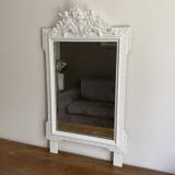 Late 19th century mirror with decorated pediment. 105x80. White.
