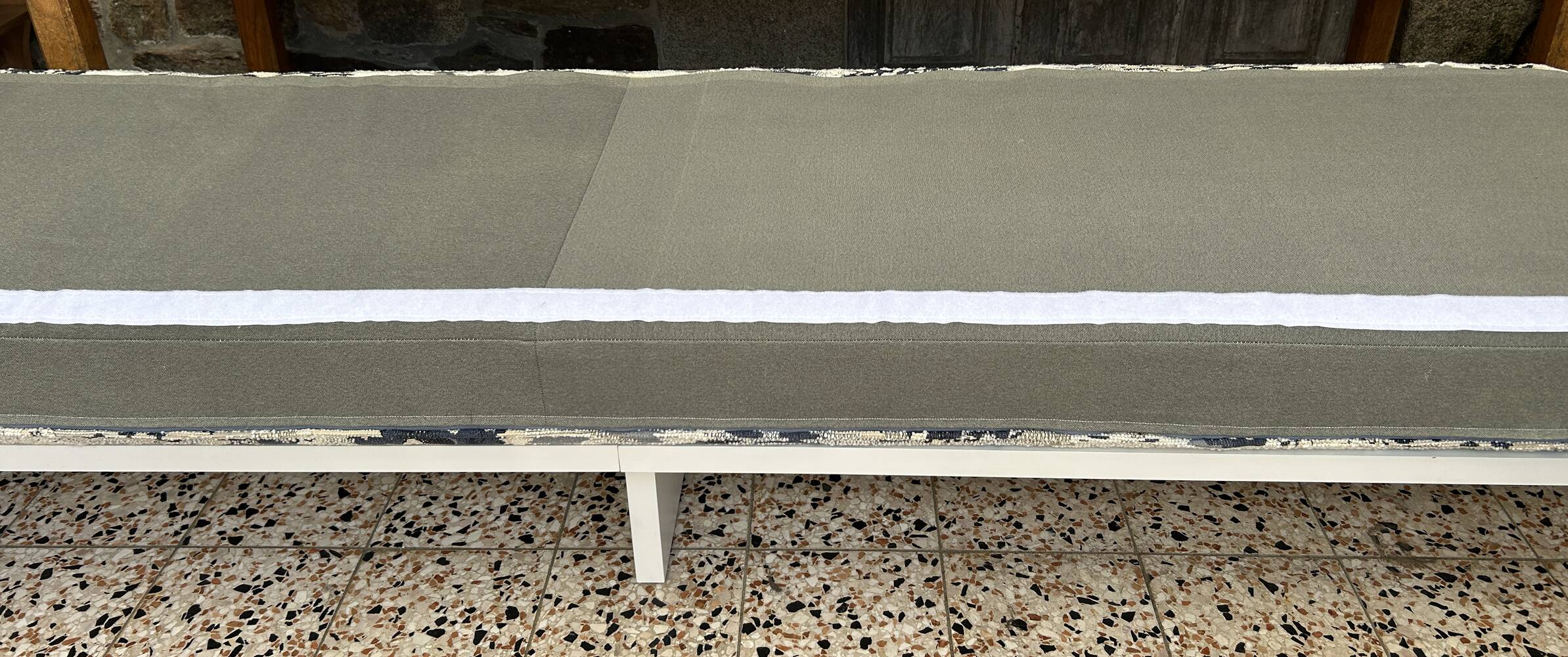 Bench, seat, 3 meters long, high quality, contemporary design.