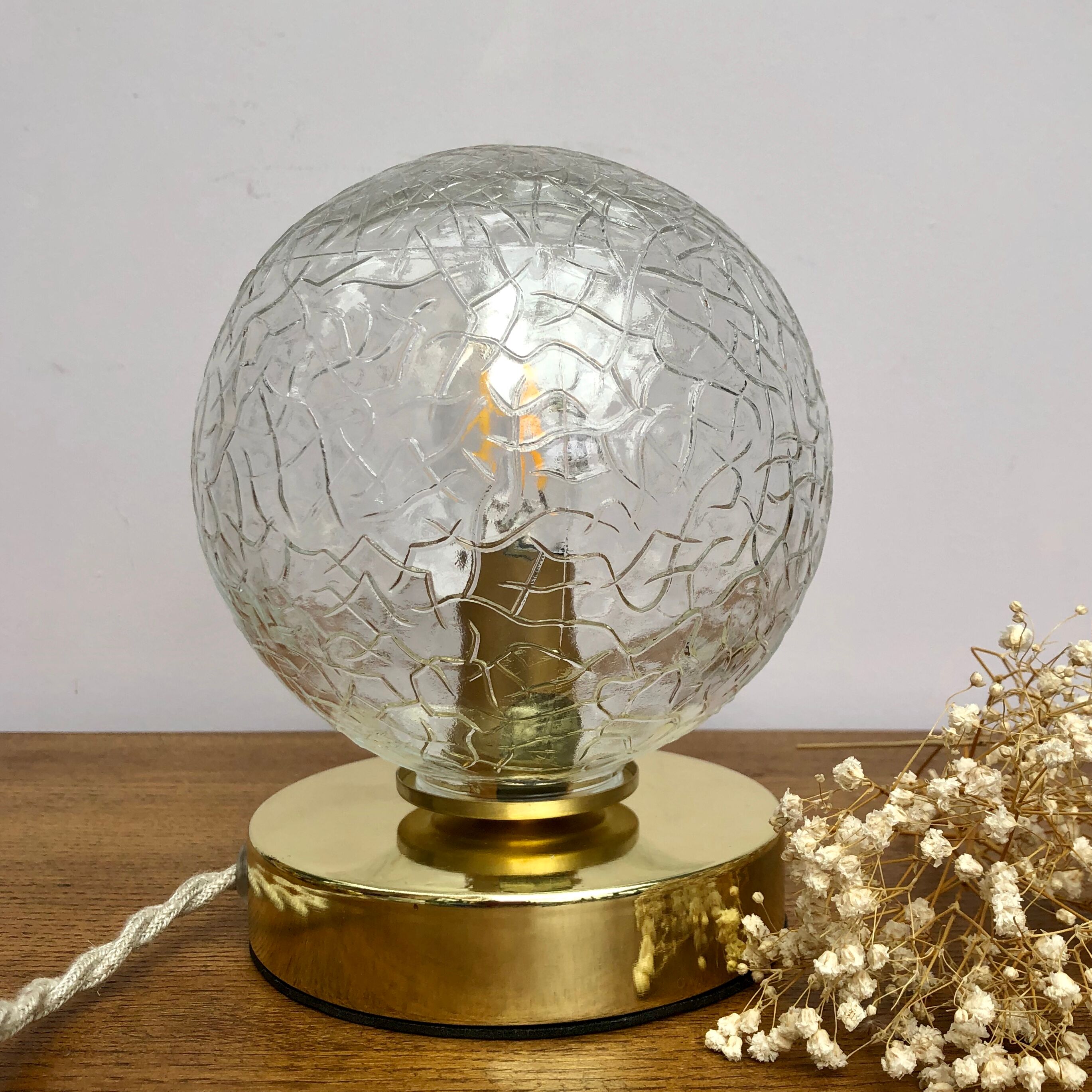 Vintage globe-laying lamp in cracked glass effect