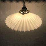 White pleated opaline hanging lamp