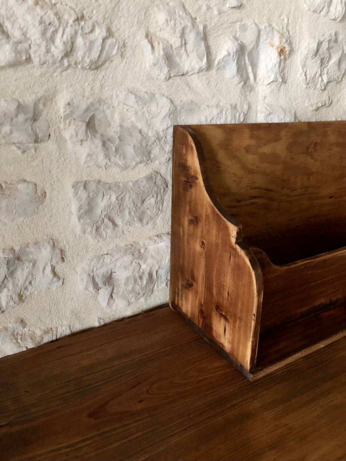 Renovated country shelf