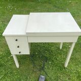 Singer sewing machine