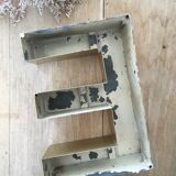 Golden vintage sign letter E