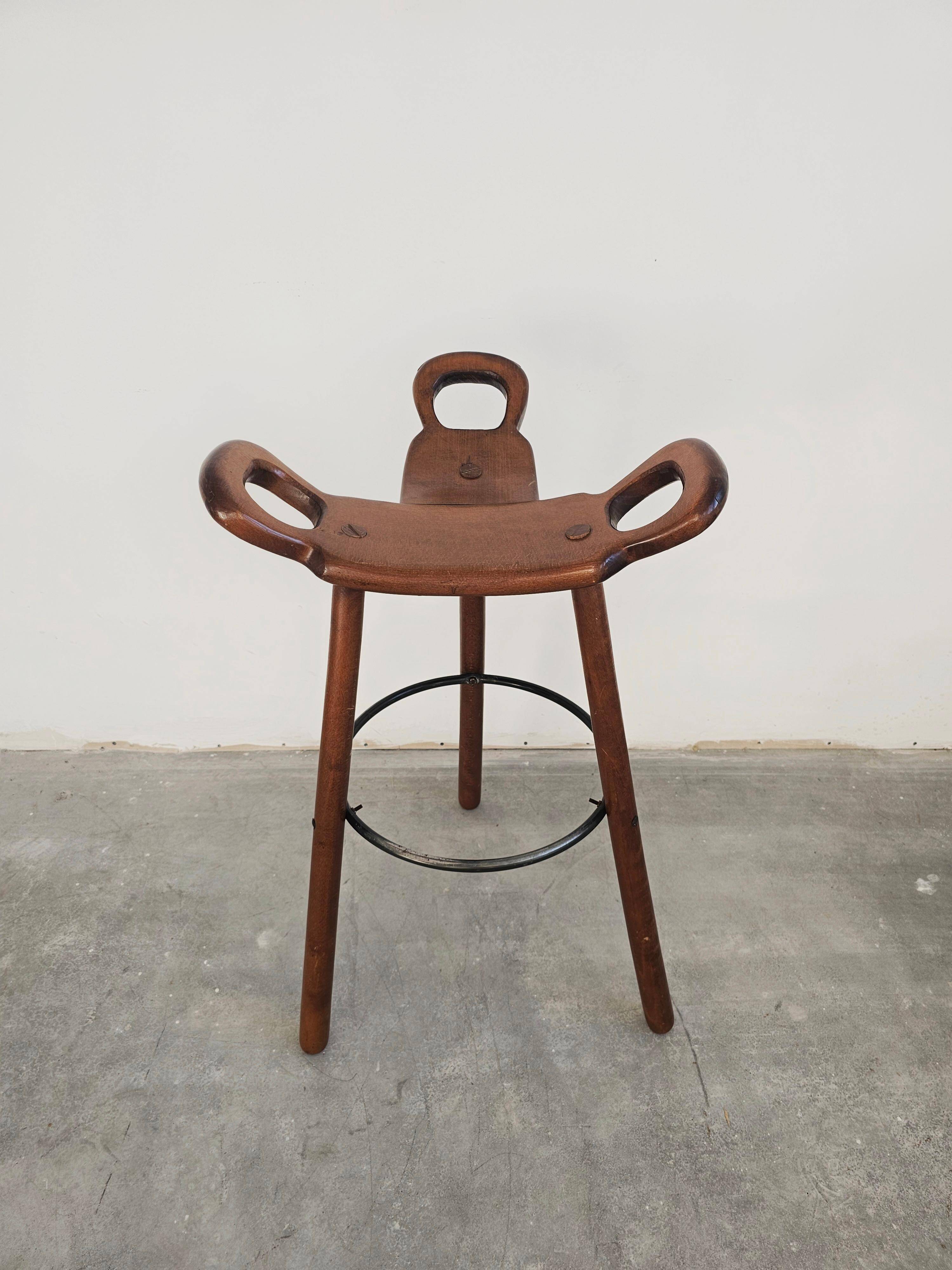 Brutalist bar stool "Marbella" in solid oak