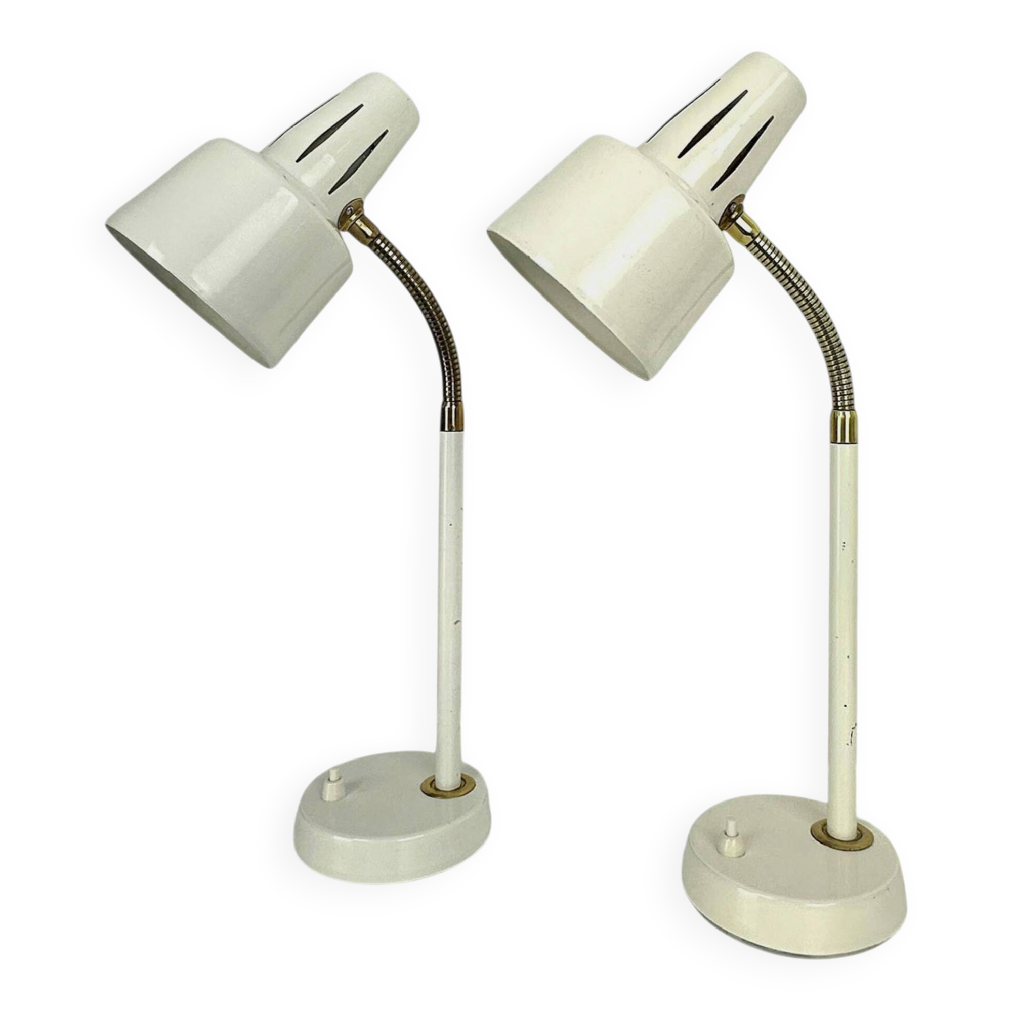 Pair of BJS desk lamps in white lacquered steel and brass – Sweden 1960s