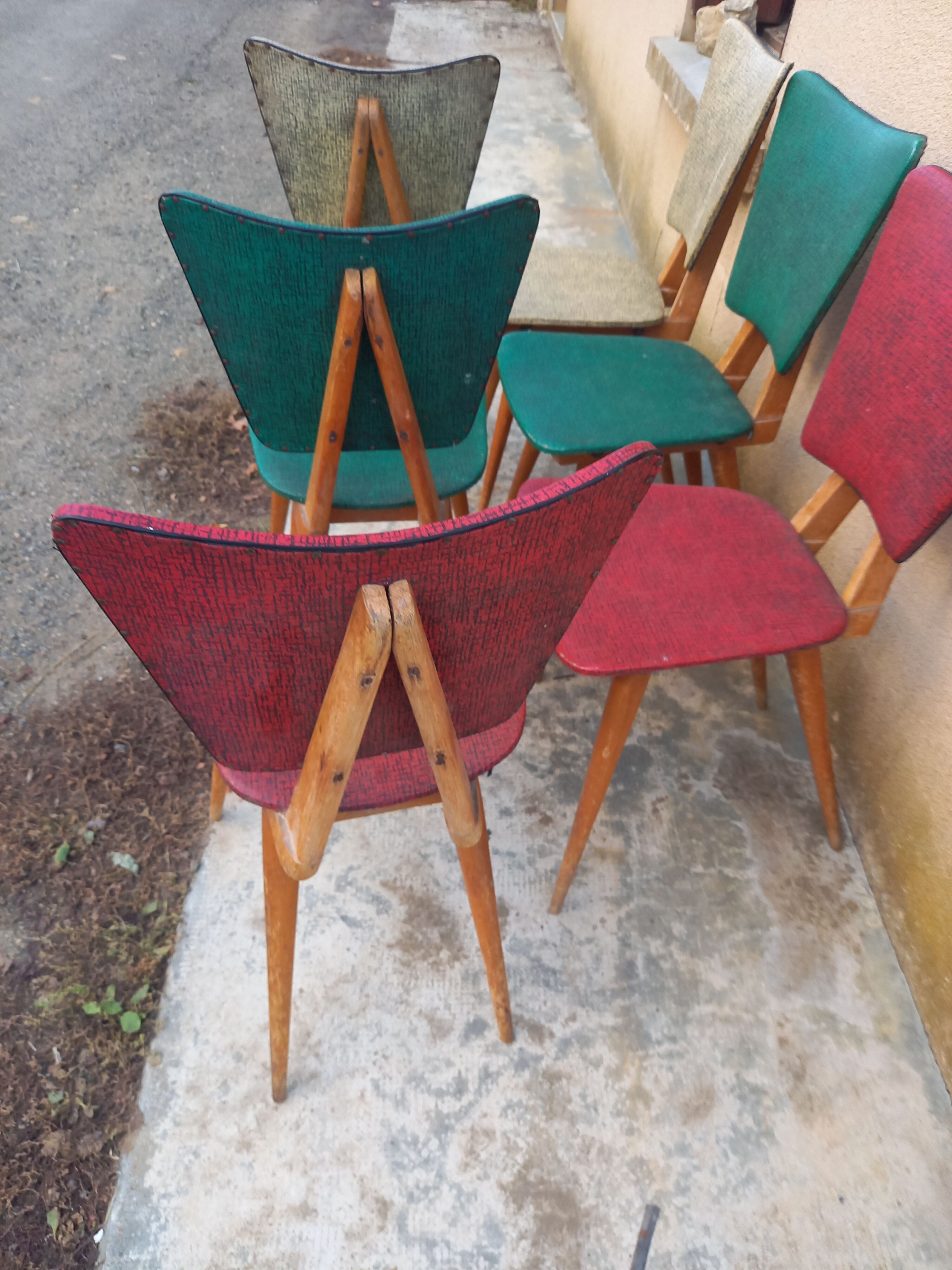 6 vintage 1950 Skaï chairs and wood