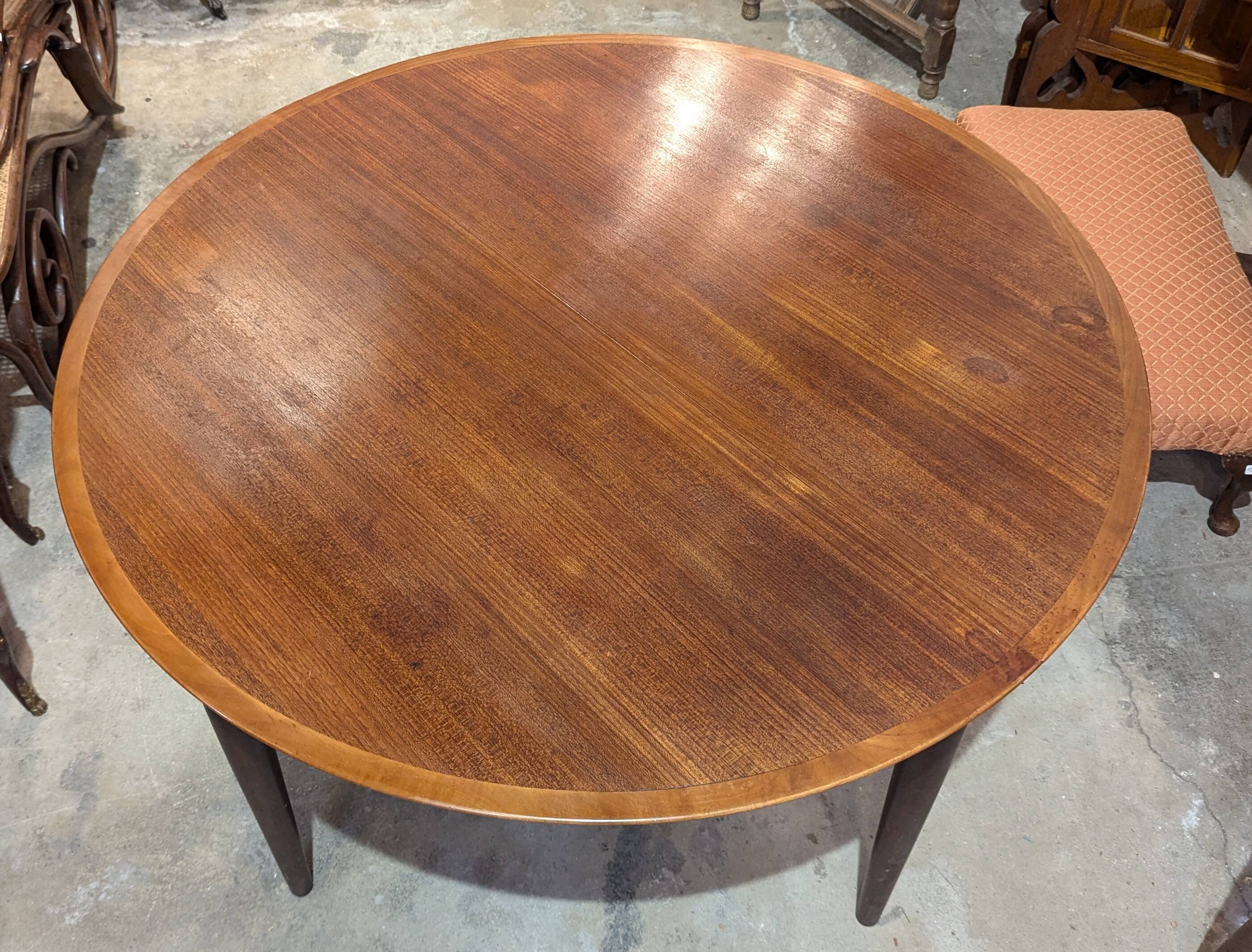 Round teak table from the 60s