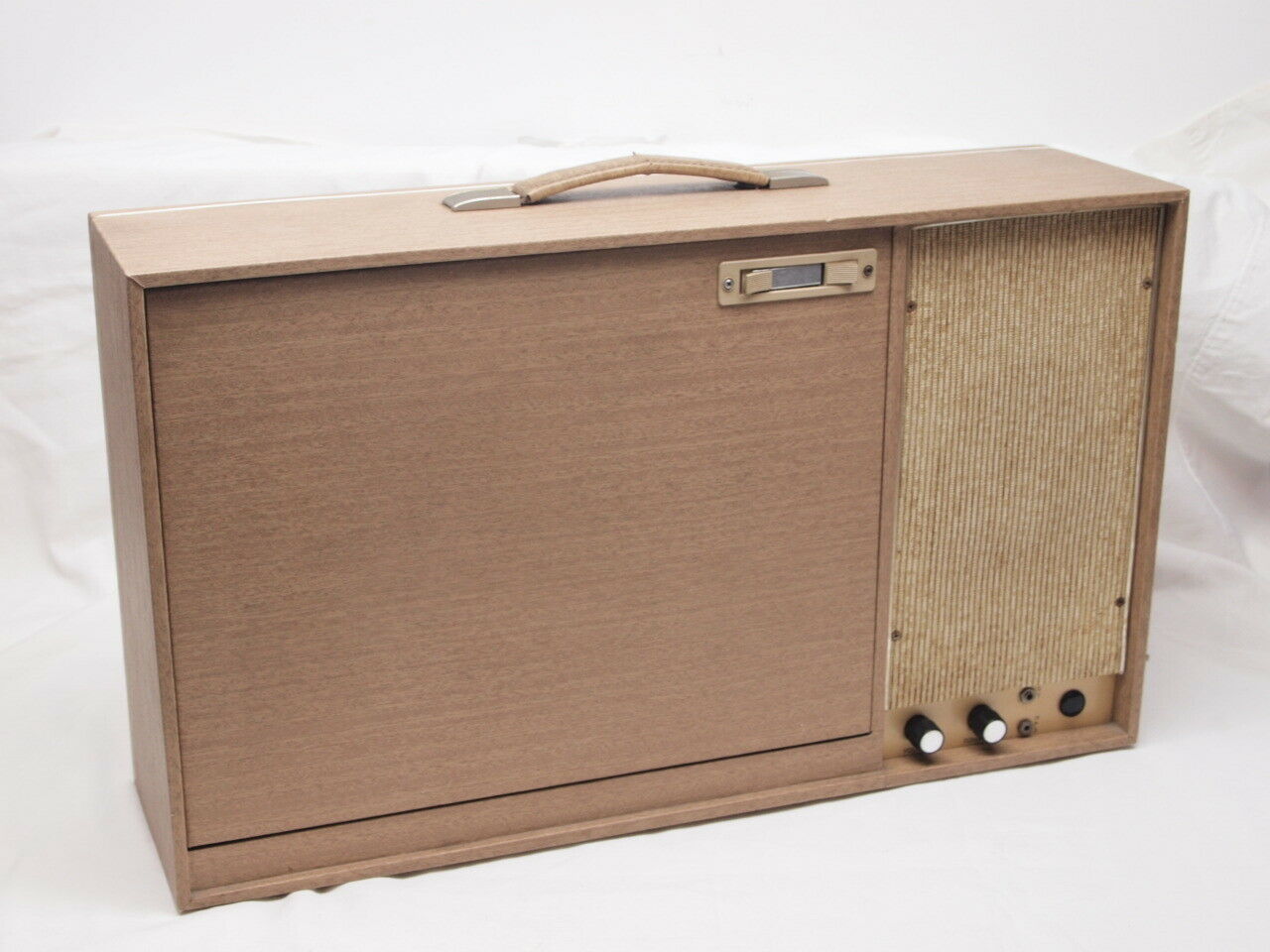 Beautiful record player gid vinyl design swedish