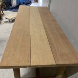 Large convivial solid wood table – ideal for big gatherings.