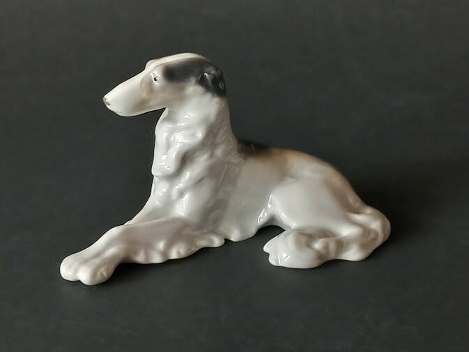 Figurine chien en porcelaine Metzler&Ortloff
