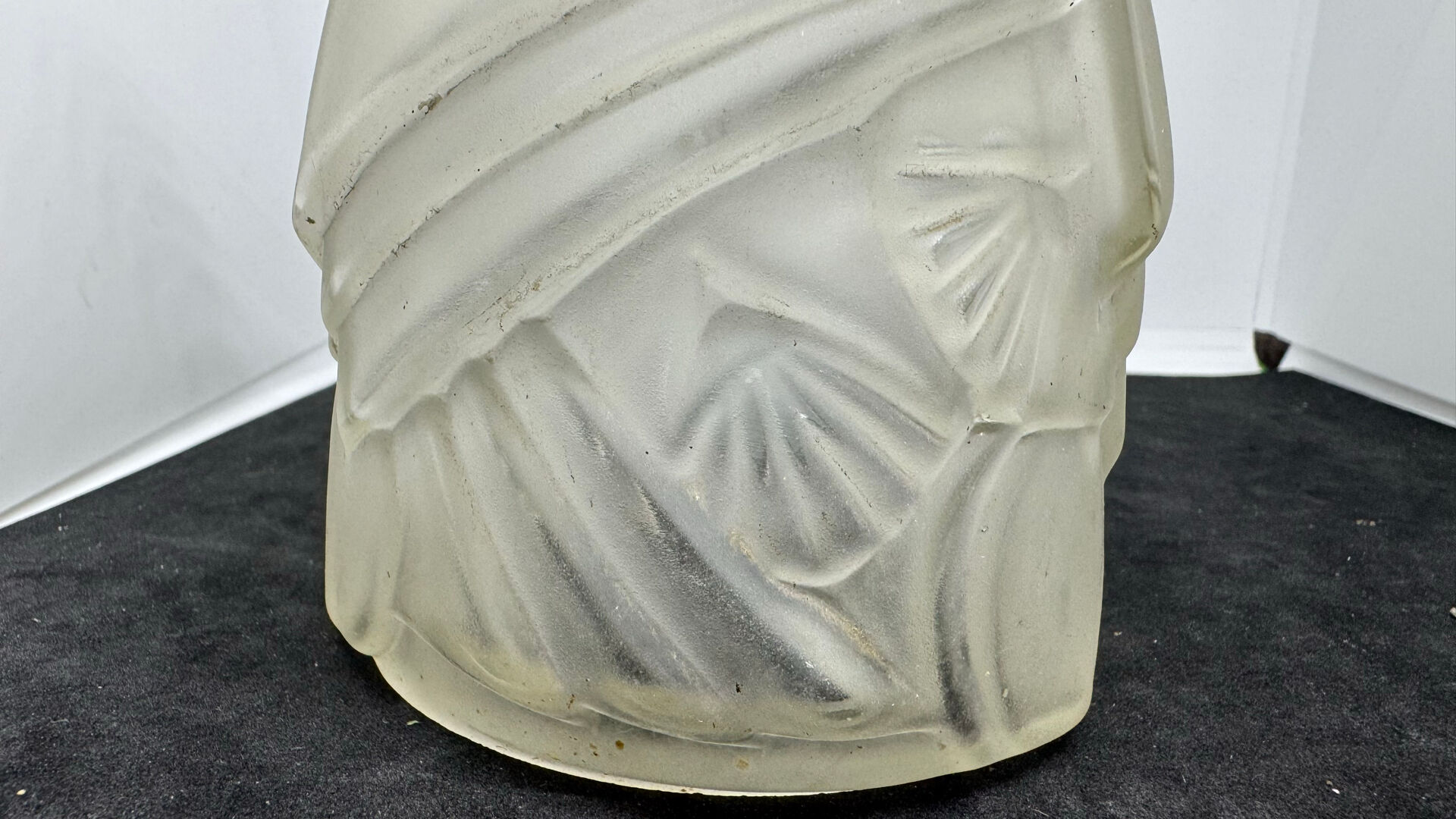 Art Deco moulded glass tulips