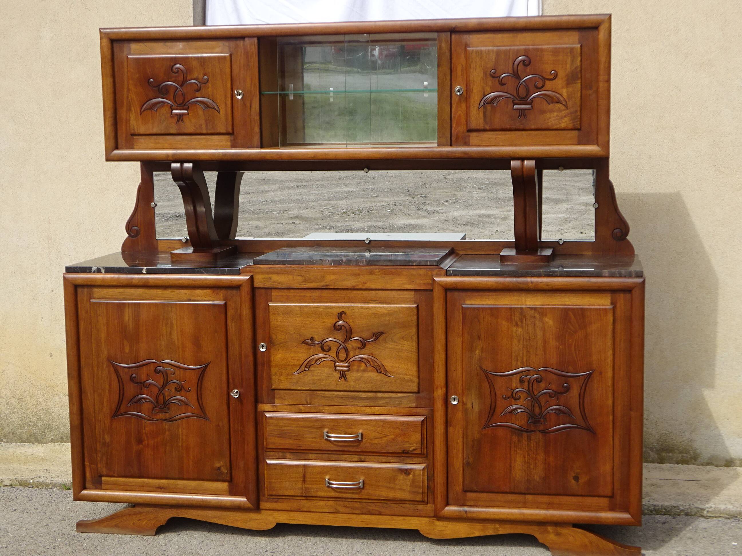 Large two-body buffet in walnut and black marble