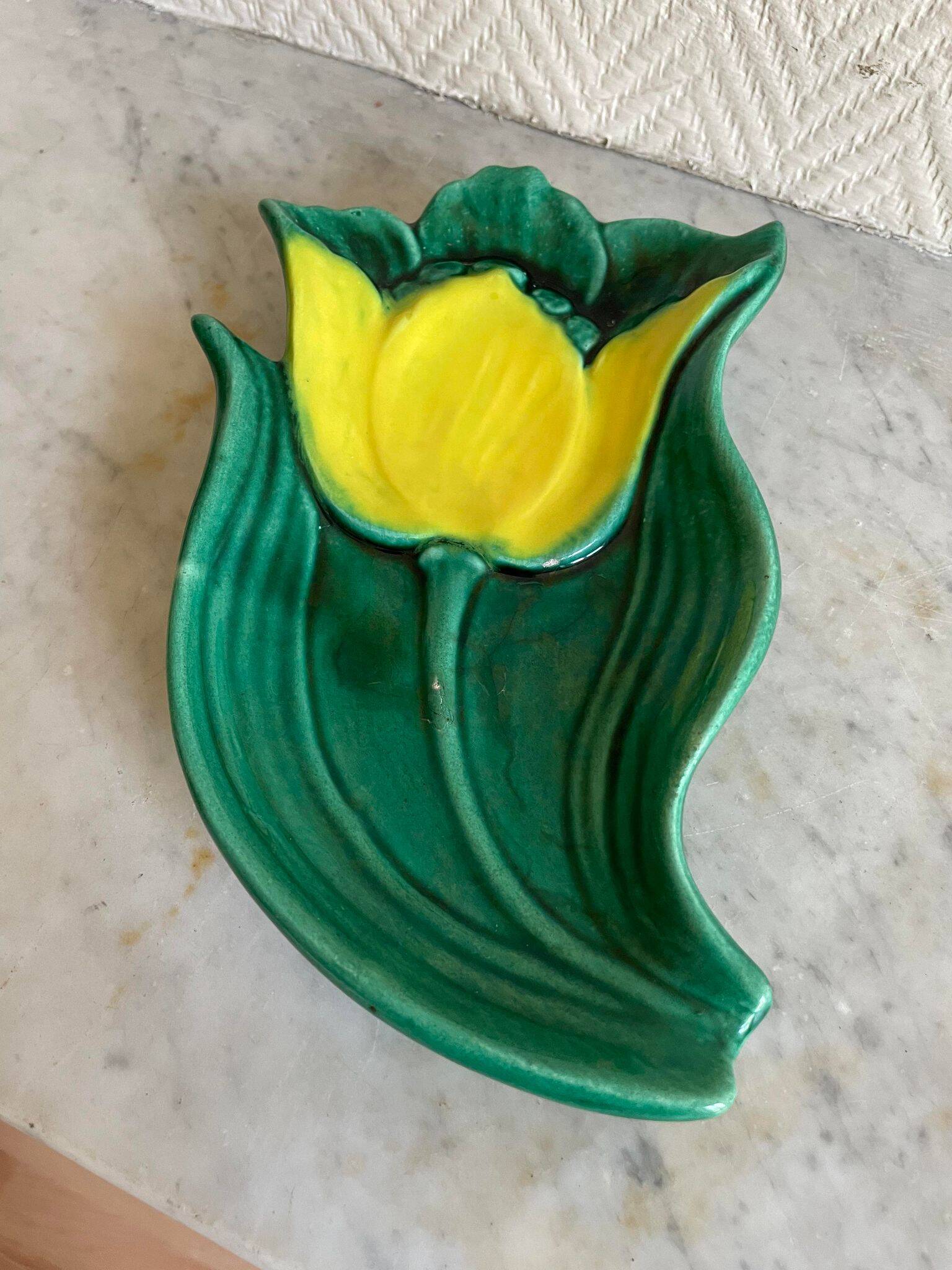 Spoon rest or pocket tray with tulip decor signed Vallauris