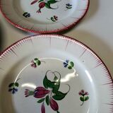 6 antique flat plates in earthenware in good condition.