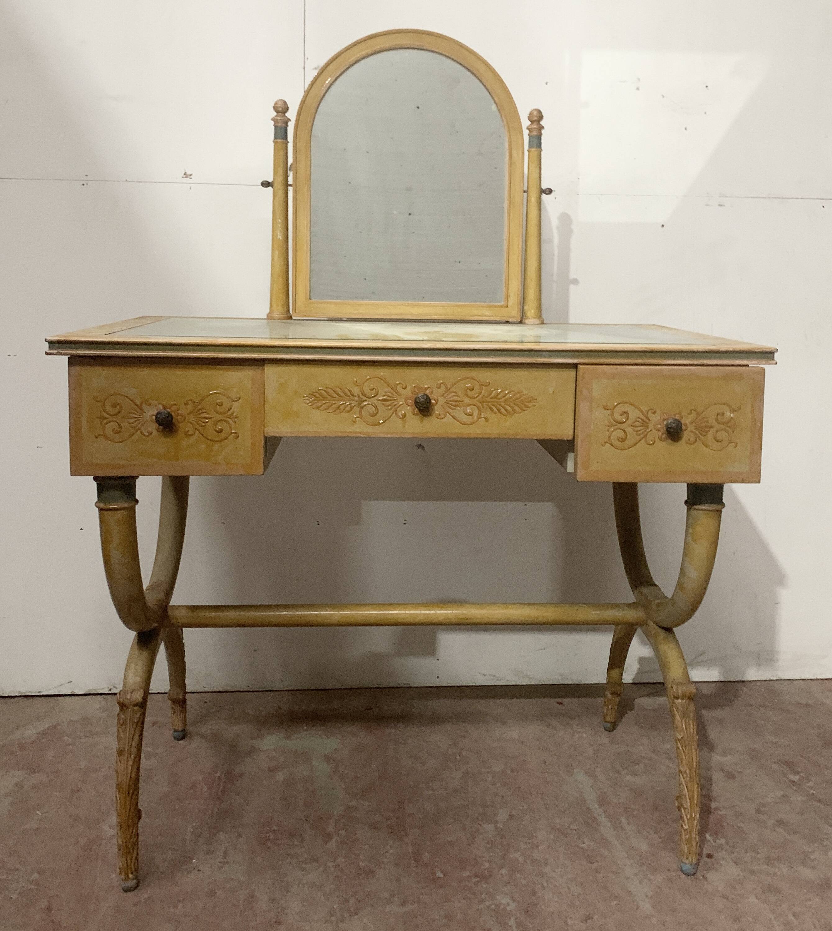Coiffeuse de dame de style Empire XX siècle
